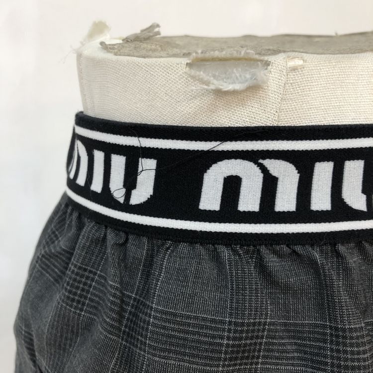 Miu Miu Miu Miu Plaid Logo Elastic Shorts Size 40 Size 27" / US 4 / IT 40 - 8 Thumbnail