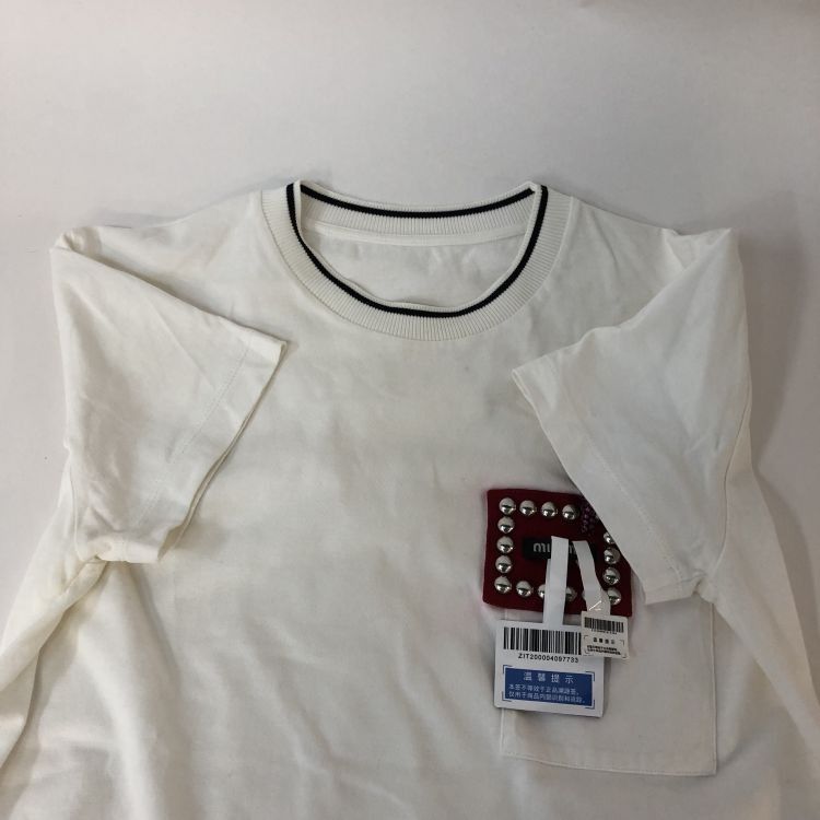 Miu Miu Miu Miu Embellished Pocket T-Shirt Size S Size S / US 4 / IT 40 - 10 Thumbnail