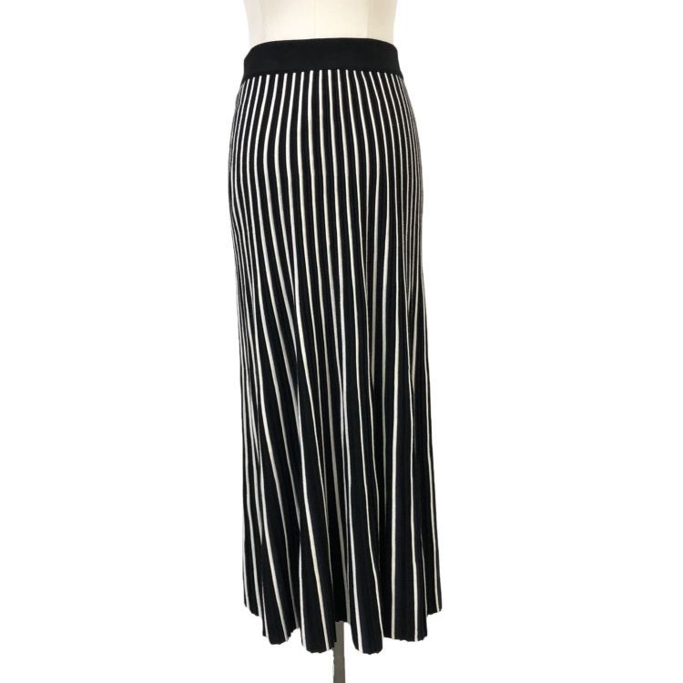 Max Mara Weekend MaxMara Striped Knit Midi Skirt Size S Size 25" / US 0 / IT 36 - 2 Thumbnail