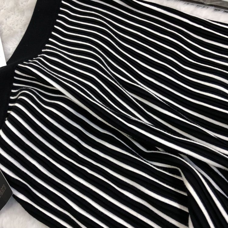 Max Mara Weekend MaxMara Striped Knit Midi Skirt Size S Size 25" / US 0 / IT 36 - 7 Thumbnail