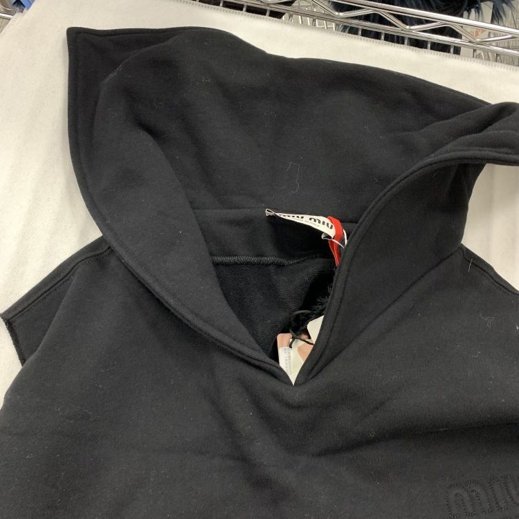 Miu Miu Miu Miu Logo Sleeveless Sweatshirt Size S Size S / US 4 / IT 40 - 9 Thumbnail