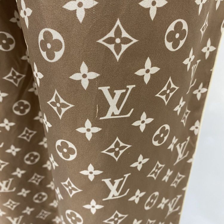 Louis Vuitton Louis Vuitton Monogram Silk Pants Size 38 Size 26" / US 2 / IT 38 - 7 Thumbnail