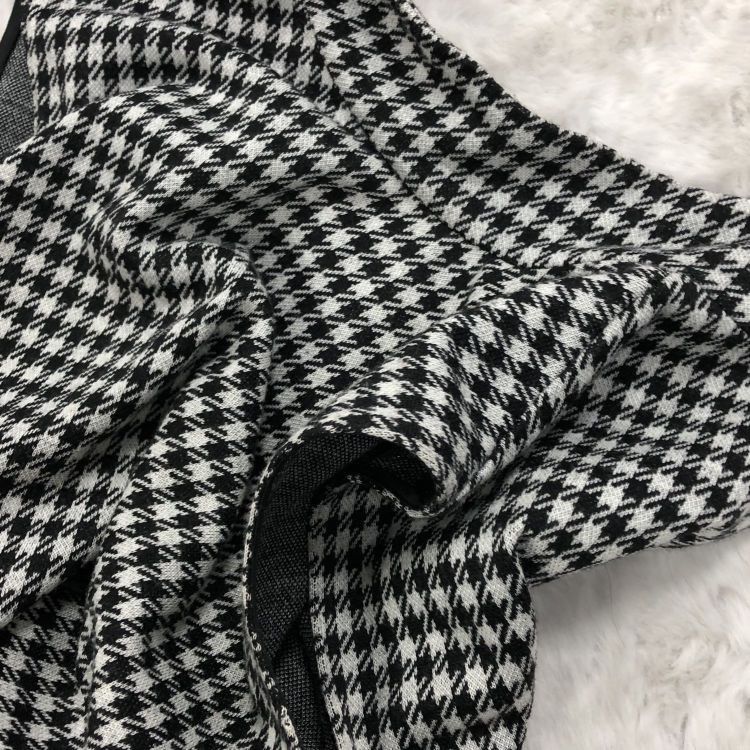 Miu Miu Miu Miu Houndstooth Logo Sleeveless Crop Top Size 38 Size XS / US 0-2 / IT 36-38 - 8 Thumbnail