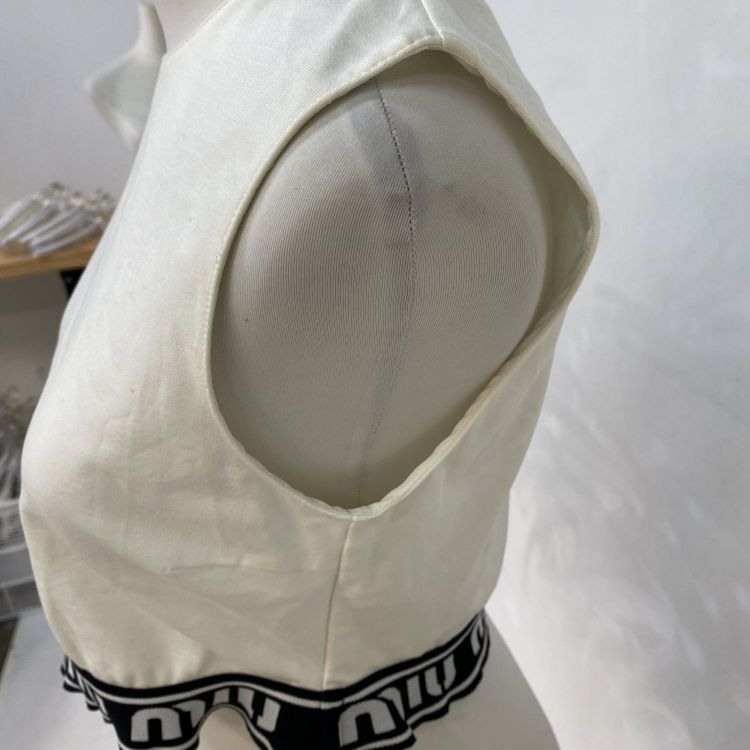 Miu Miu Miu Miu Logo Elastic Hem Crop Top Size M Size M / US 6-8 / IT 42-44 - 9 Thumbnail