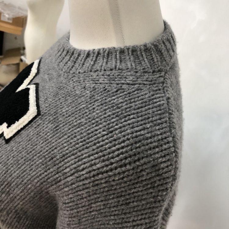 Miu Miu Miu Miu M Patch Wool Sweater Size 36 Size XS / US 0-2 / IT 36-38 - 9 Thumbnail
