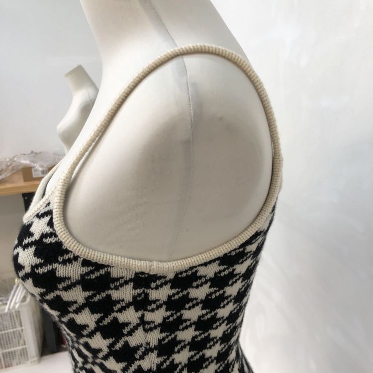 Miu Miu Miu Miu Houndstooth Knit Dress Size 38 Size XS / US 0-2 / IT 36-38 - 9 Thumbnail