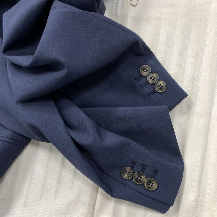Weekend Max Mara Weekend Max Mara Navy Blue Virgin Wool Blazer Size 6 Size S / US 4 / IT 40 - 6 Thumbnail