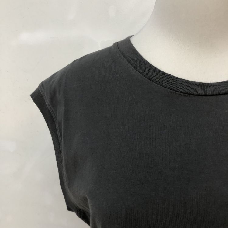 Miu Miu Miu Miu Logo Patch Tank Top Size M Size M / US 6-8 / IT 42-44 - 8 Thumbnail