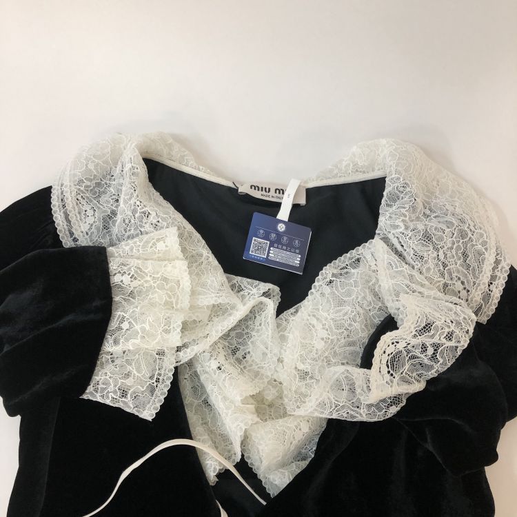 Miu Miu Miu Miu Lace Collar Velvet Blouse Size 38 Size XS / US 0-2 / IT 36-38 - 11 Thumbnail