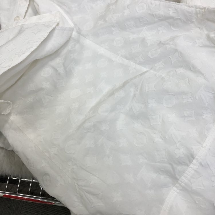 Louis Vuitton Louis Vuitton Monogram Embossed Button Up Shirt Size 38 Size XS / US 0-2 / IT 36-38 - 7 Thumbnail