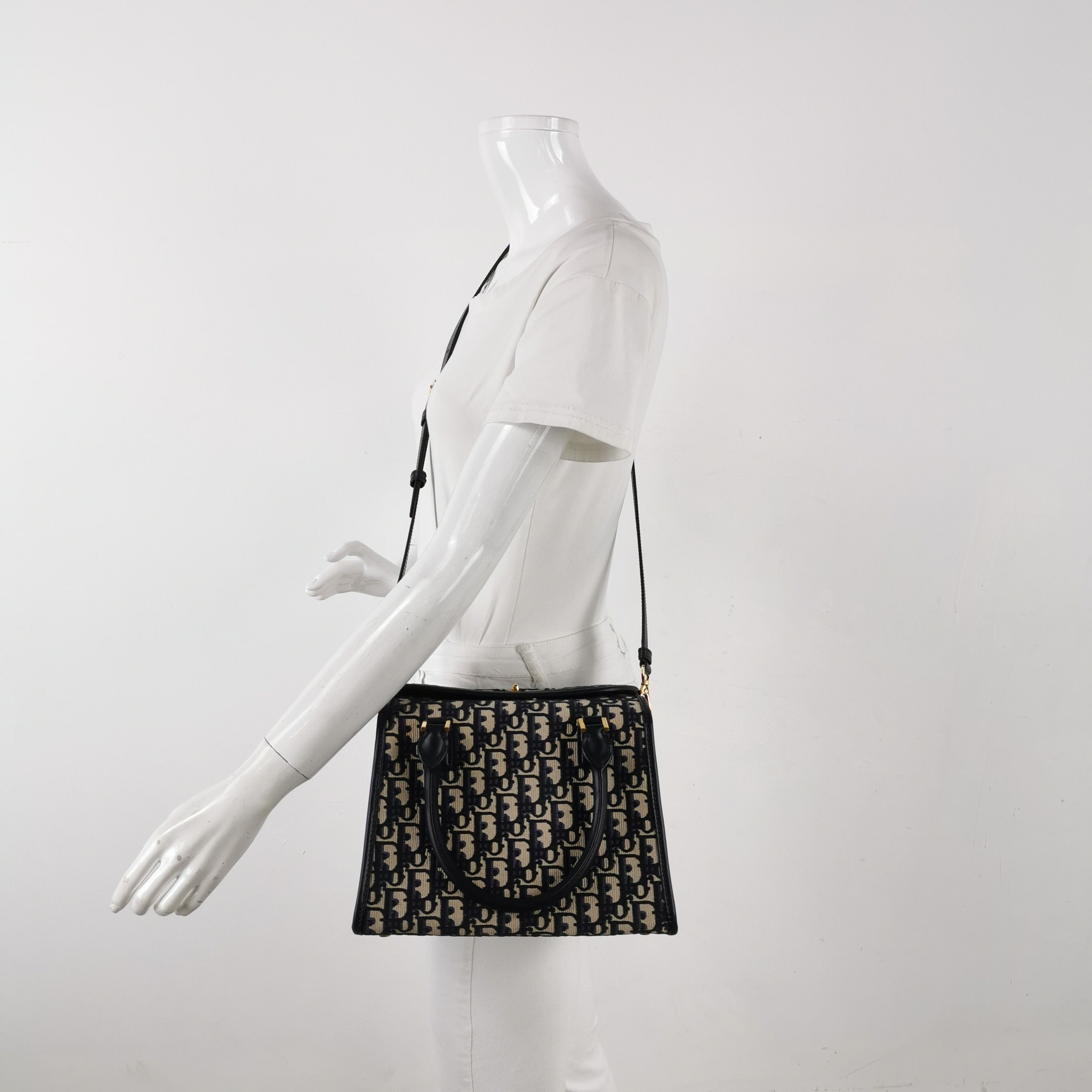 Dior Dior Women os Shoulder Bags Size ONE SIZE - 2 Thumbnail