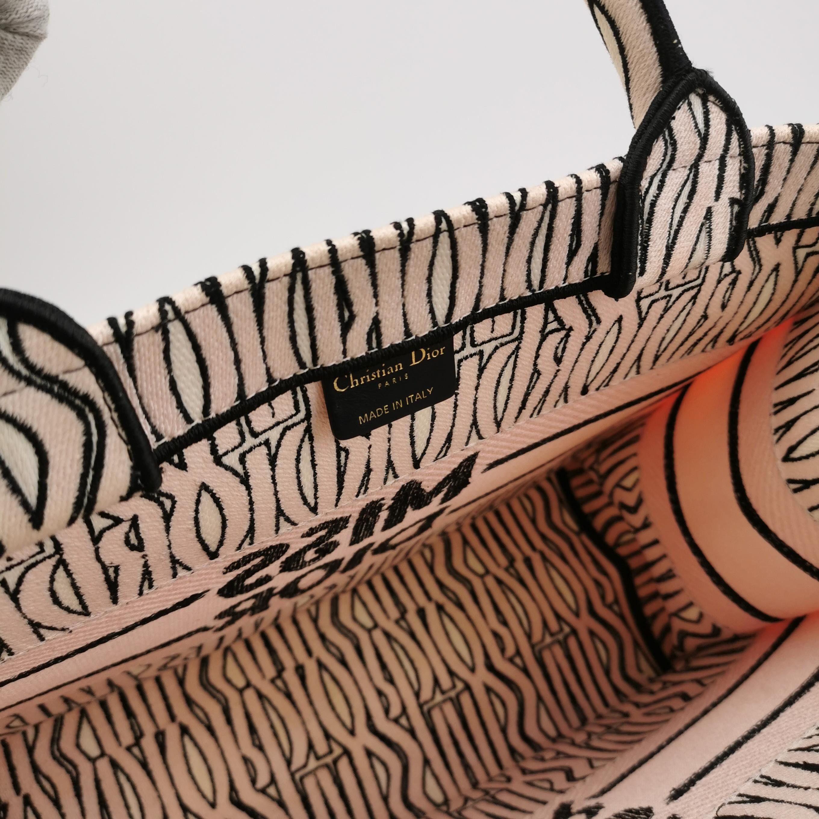 Dior Dior Women os Tote Bags Size ONE SIZE - 8 Thumbnail