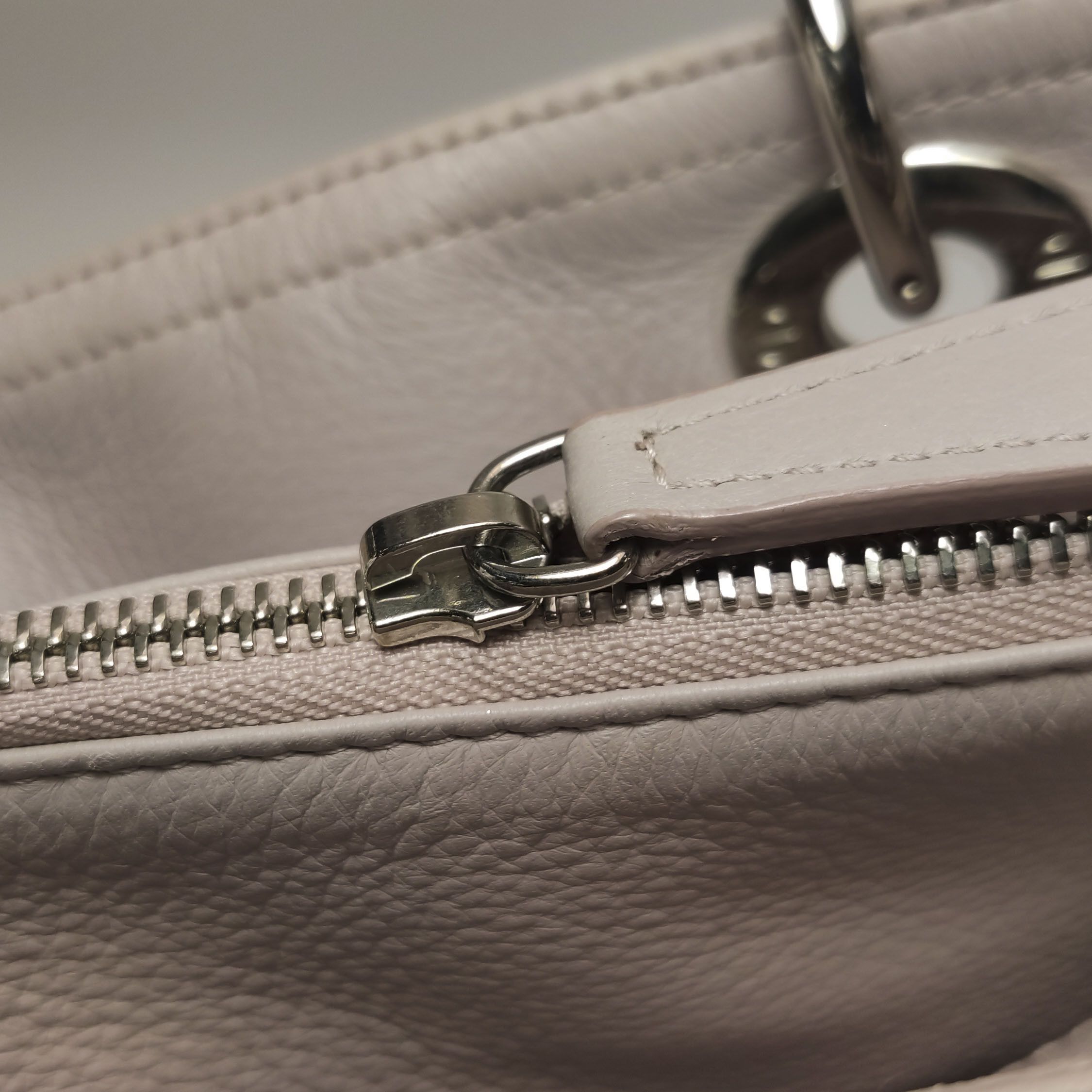 Dior Dior Women os Tote Bags Size ONE SIZE - 16 Thumbnail