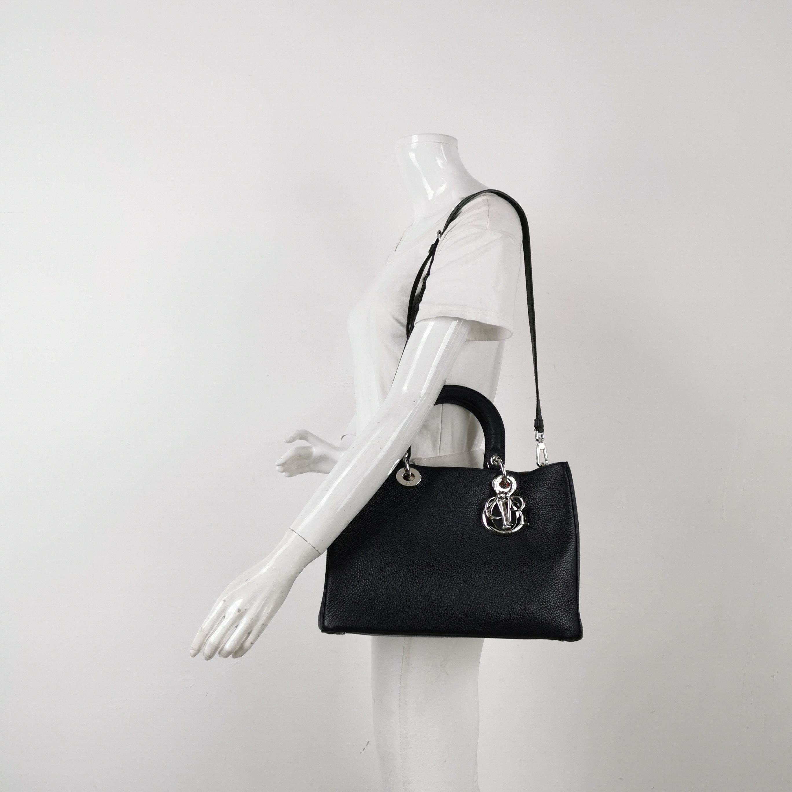 Dior Dior Women os Shoulder Bags Size ONE SIZE - 2 Thumbnail