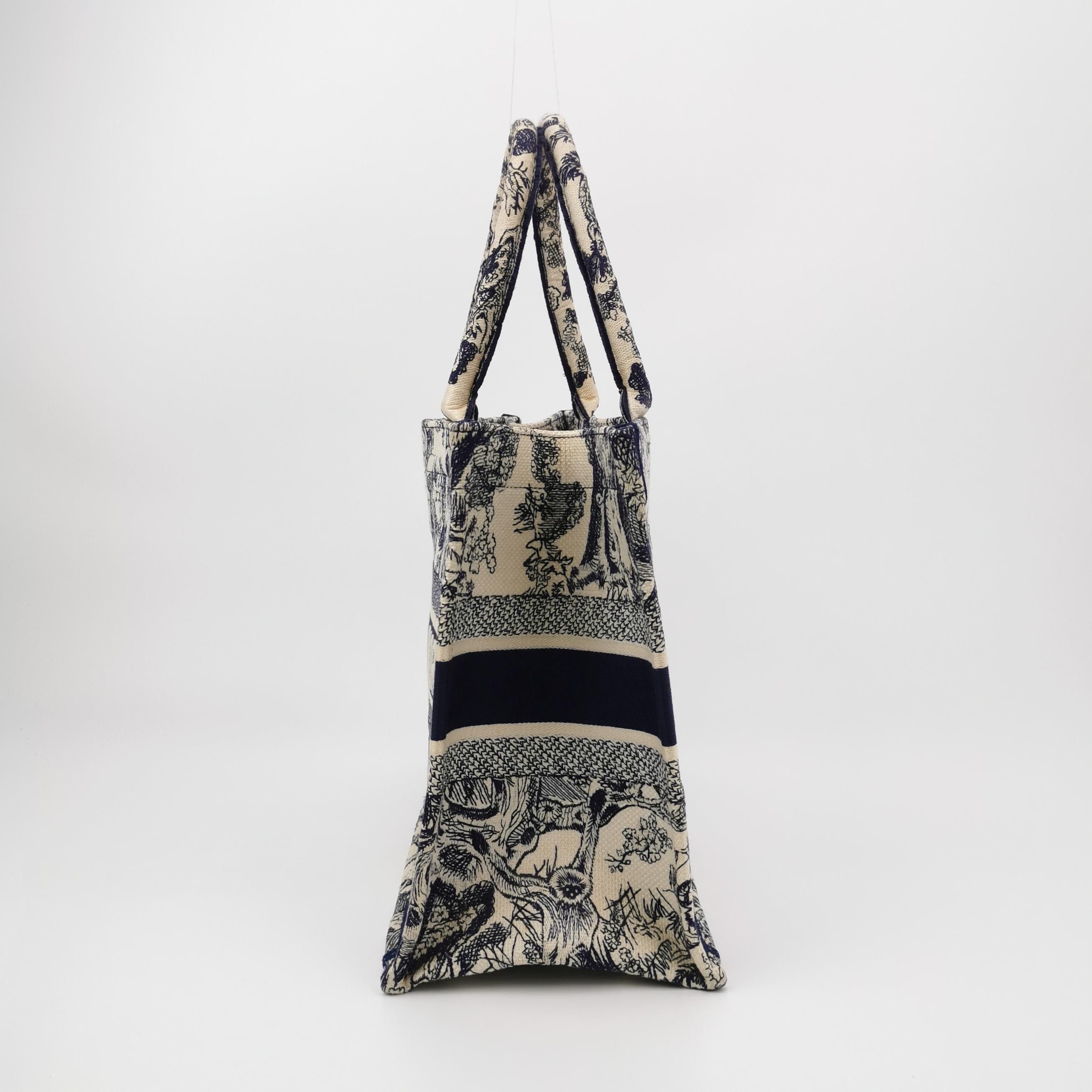 Dior Dior Women os Tote Bags Size ONE SIZE - 3 Thumbnail