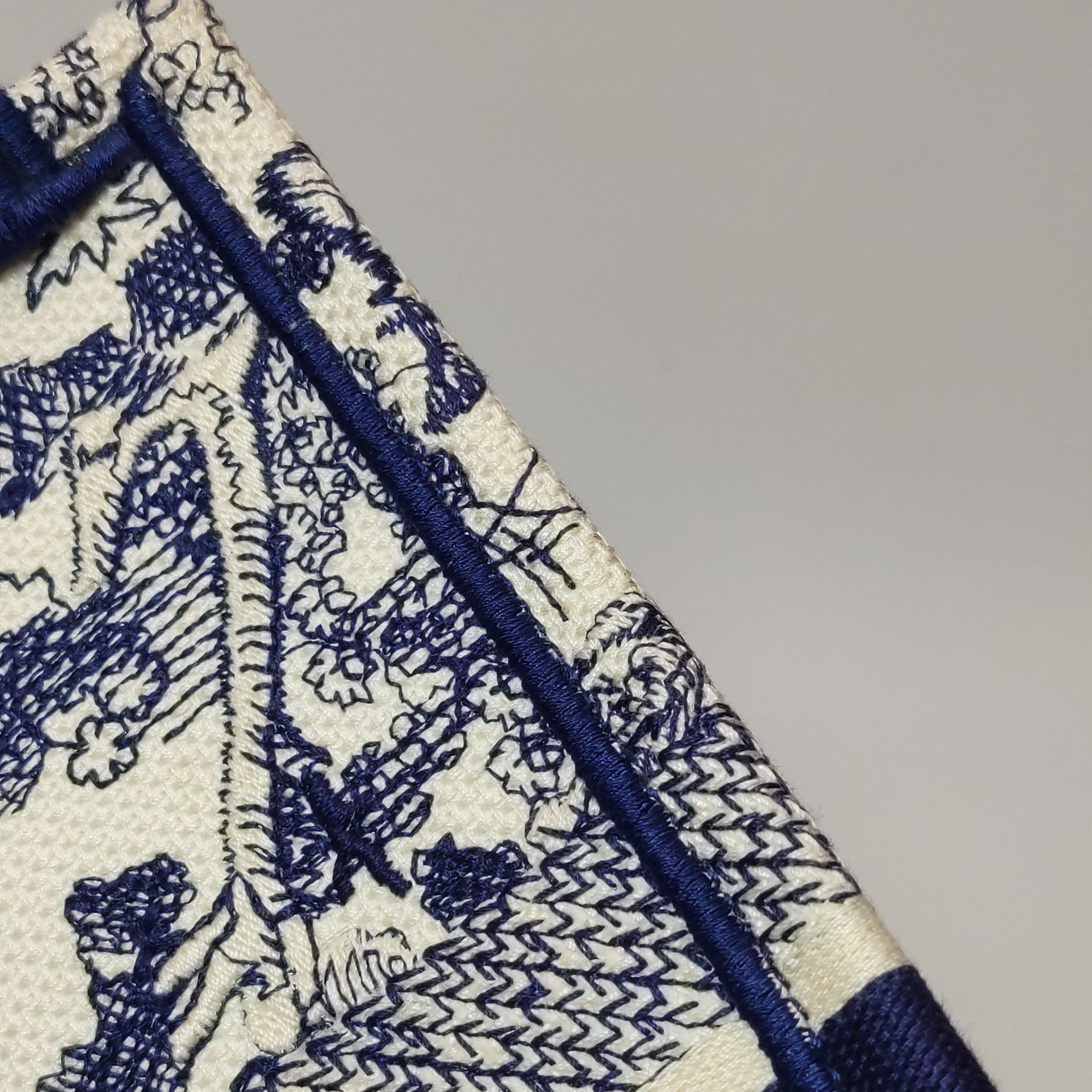 Dior Dior Women os Tote Bags Size ONE SIZE - 16 Thumbnail