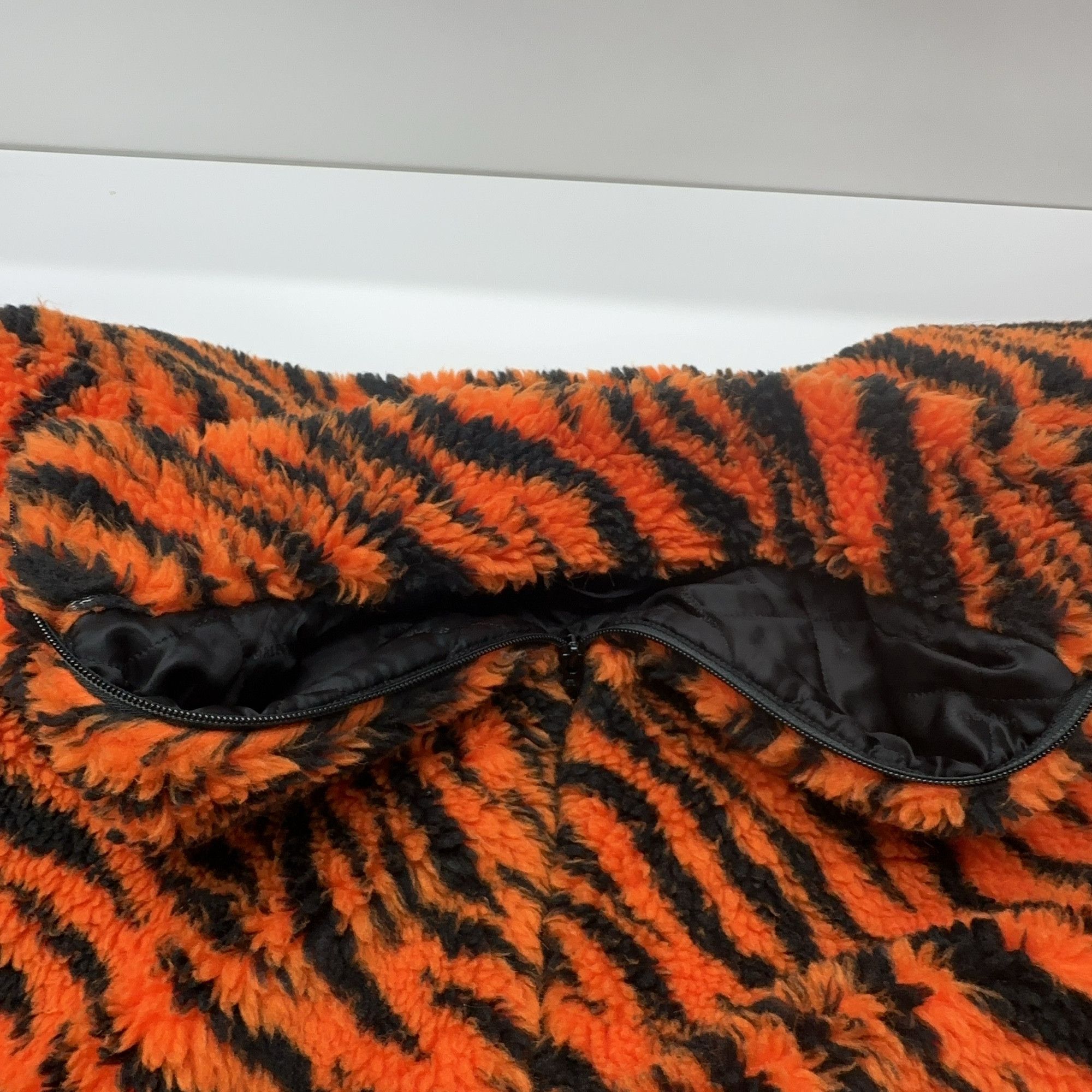 Balenciaga Balenciaga Tiger Stripe Fleece Zip-Up Jacket Size S Size US S / EU 44-46 / 1 - 6 Thumbnail