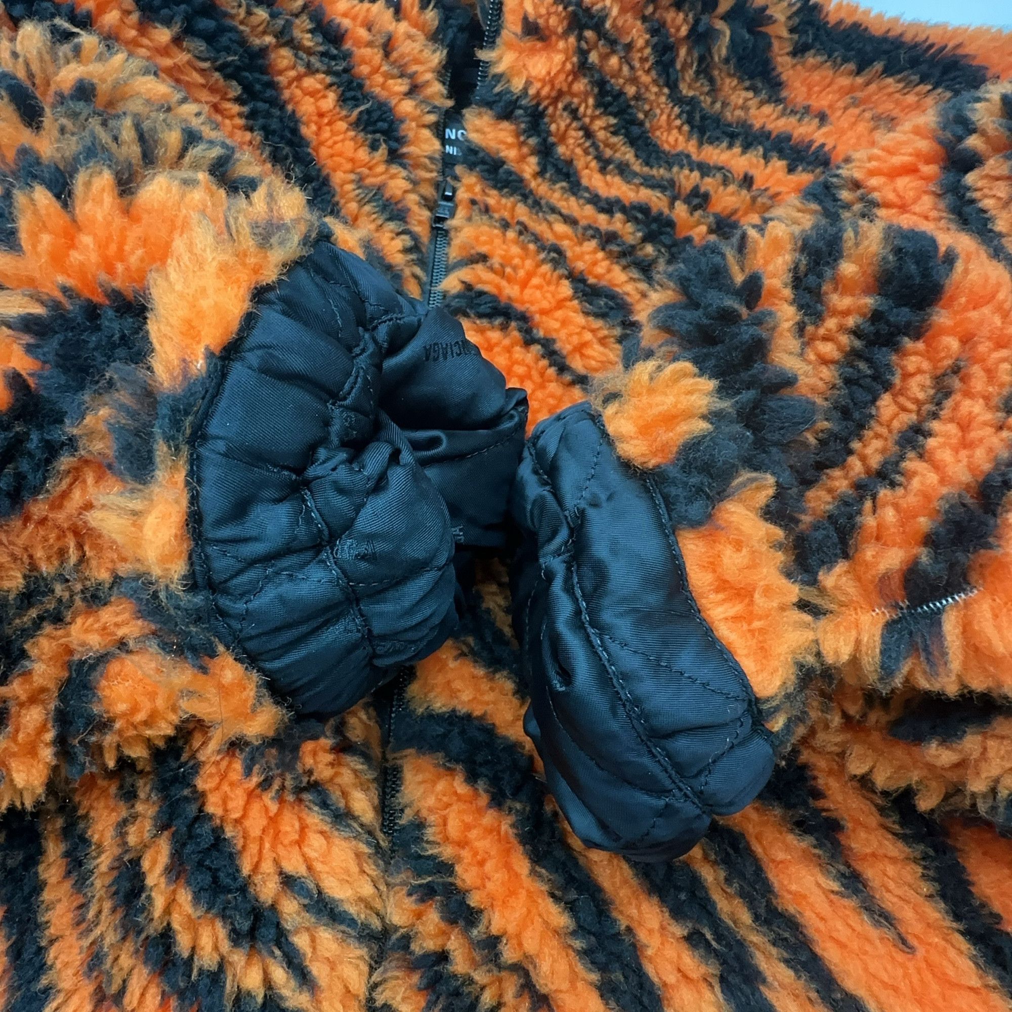 Balenciaga Balenciaga Tiger Stripe Fleece Zip-Up Jacket Size S Size US S / EU 44-46 / 1 - 5 Thumbnail