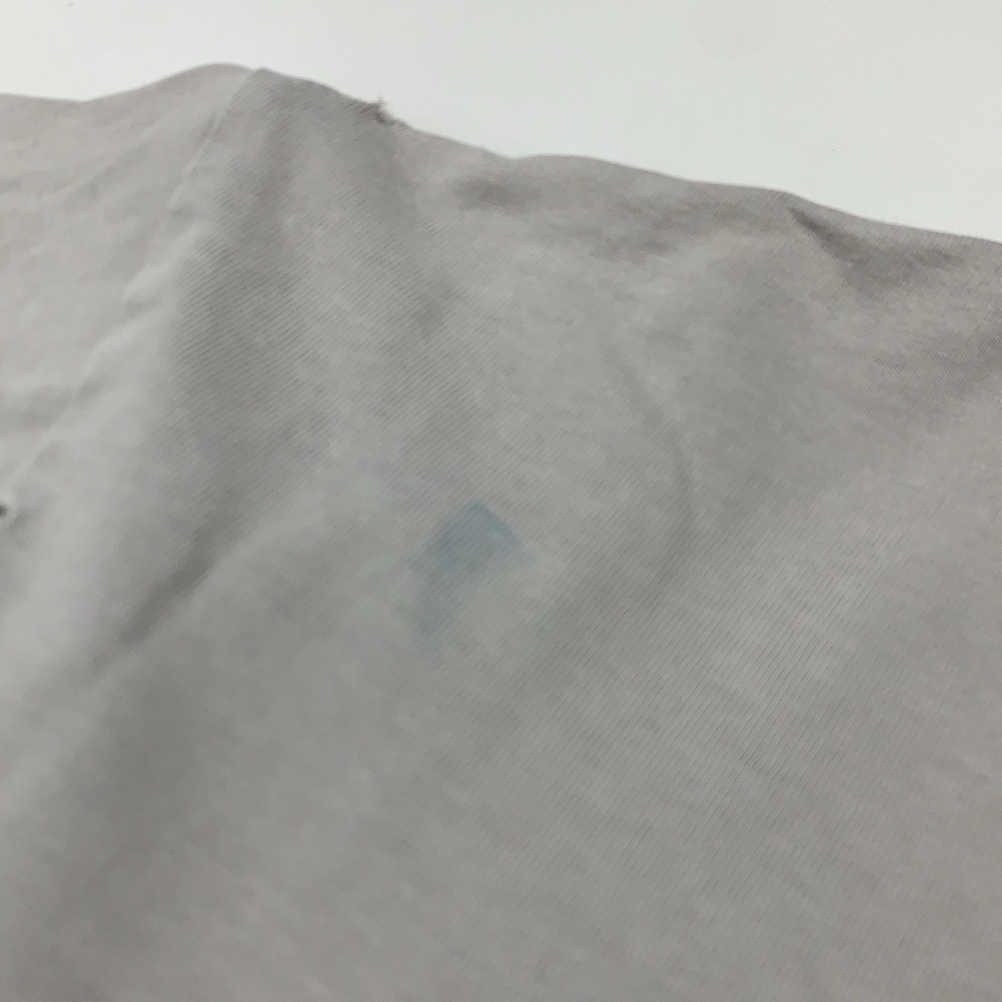 Balenciaga Balenciaga Logo Distressed T-Shirt Size S Size US S / EU 44-46 / 1 - 9 Thumbnail