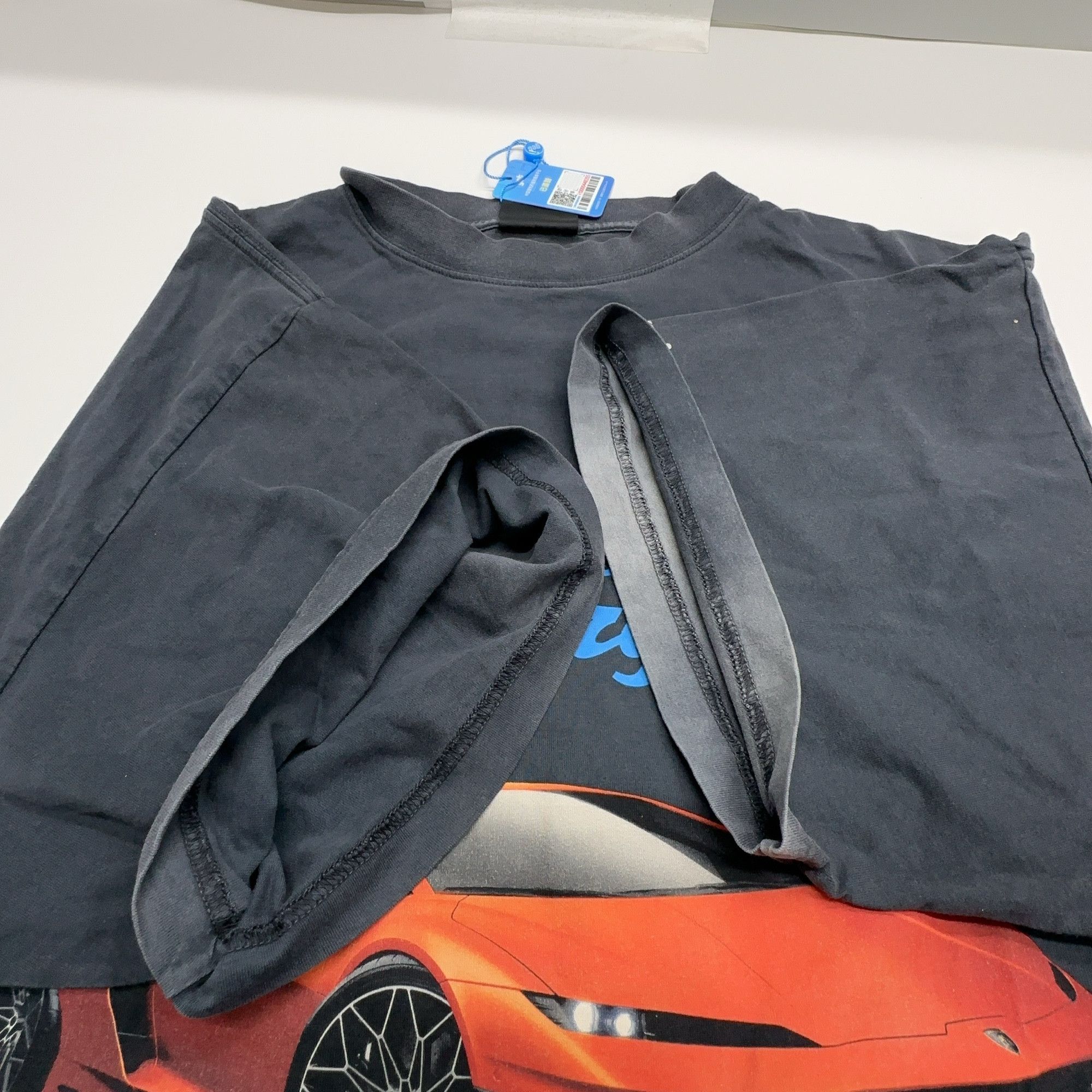 Balenciaga Balenciaga x Automobili Lamborghini Car T-Shirt Size L Size US L / EU 52-54 / 3 - 7 Thumbnail