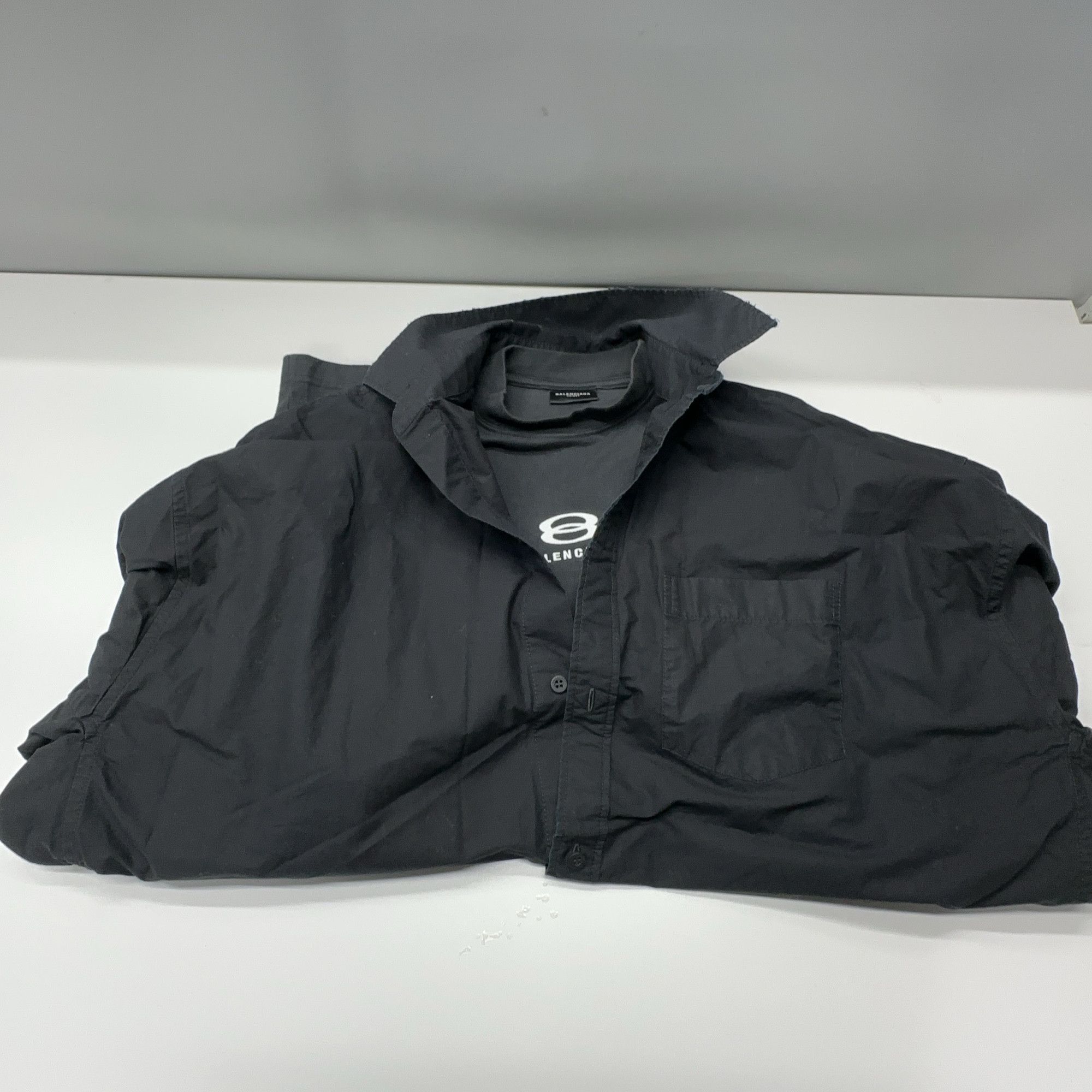Balenciaga Balenciaga Distressed Button Up Shirt Size M Size US M / EU 48-50 / 2 - 7 Thumbnail