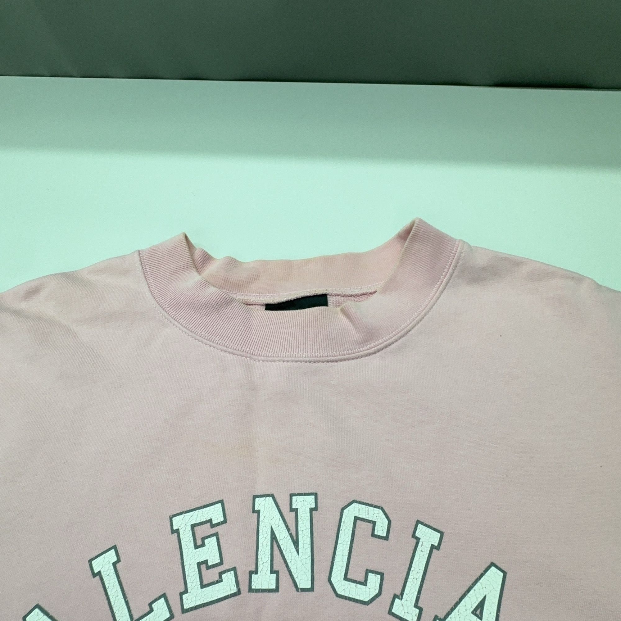 Balenciaga Balenciaga Logo Paris Sweatshirt Pink XS Size XS / US 0-2 / IT 36-38 - 7 Thumbnail