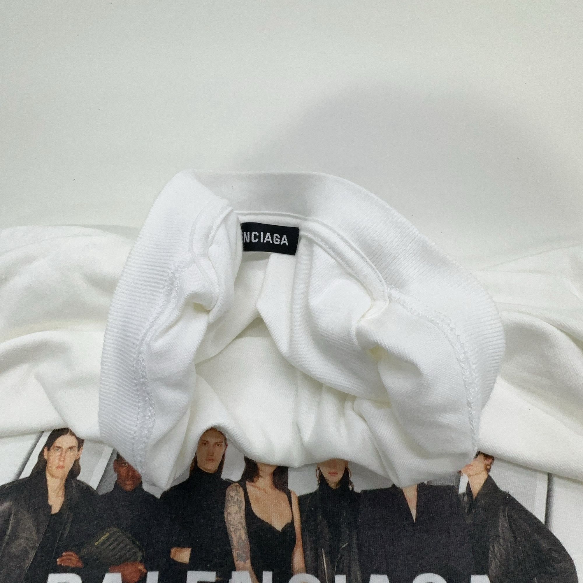 Balenciaga Balenciaga Graphic Print T-Shirt Size S Size US S / EU 44-46 / 1 - 5 Thumbnail