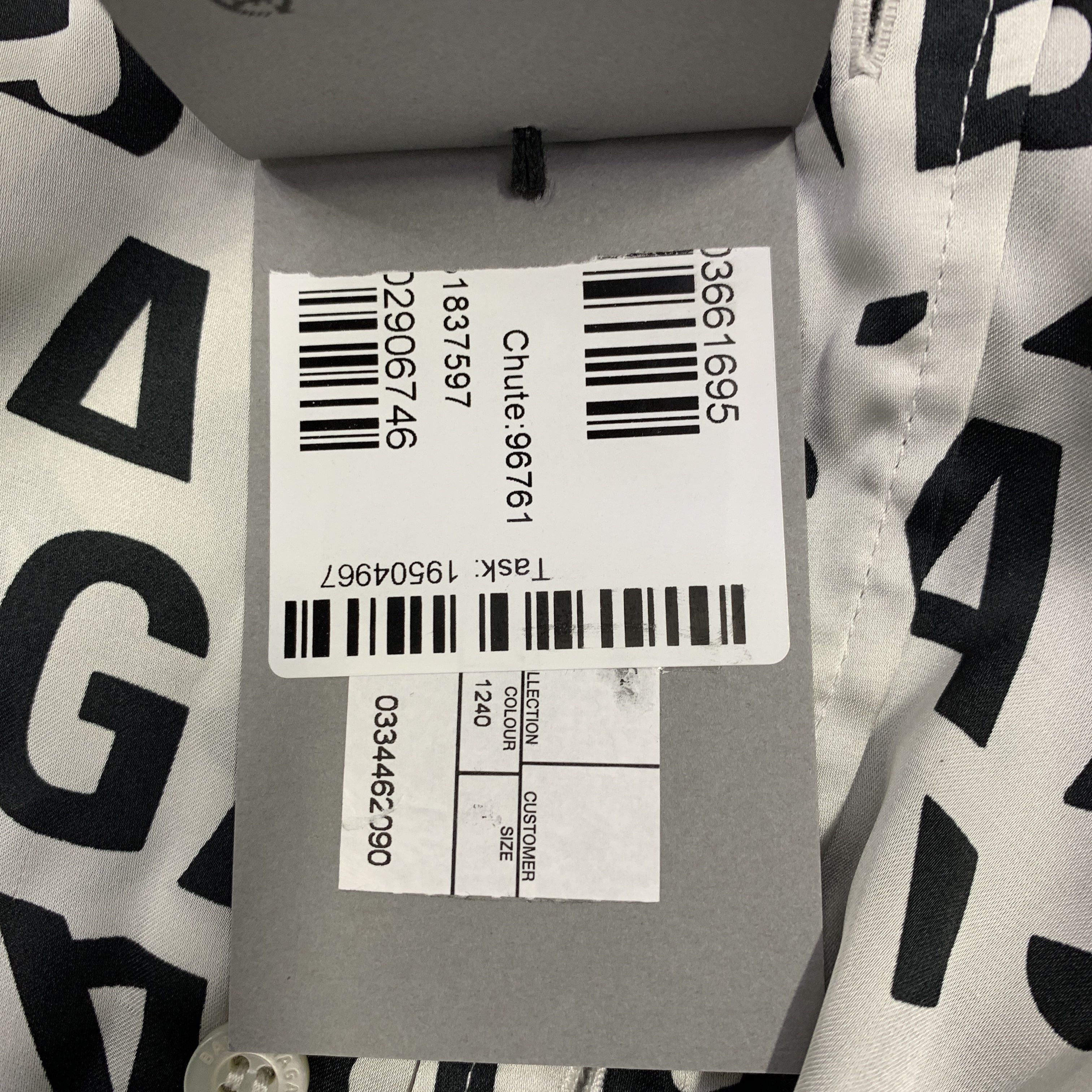 Balenciaga Balenciaga All-Over Logo Print Shirt Size L Size US L / EU 52-54 / 3 - 2 Thumbnail