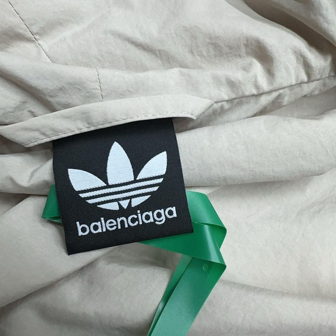 Balenciaga Balenciaga x Adidas Seashell Beige Windbreaker Size M Size US M / EU 48-50 / 2 - 5 Thumbnail