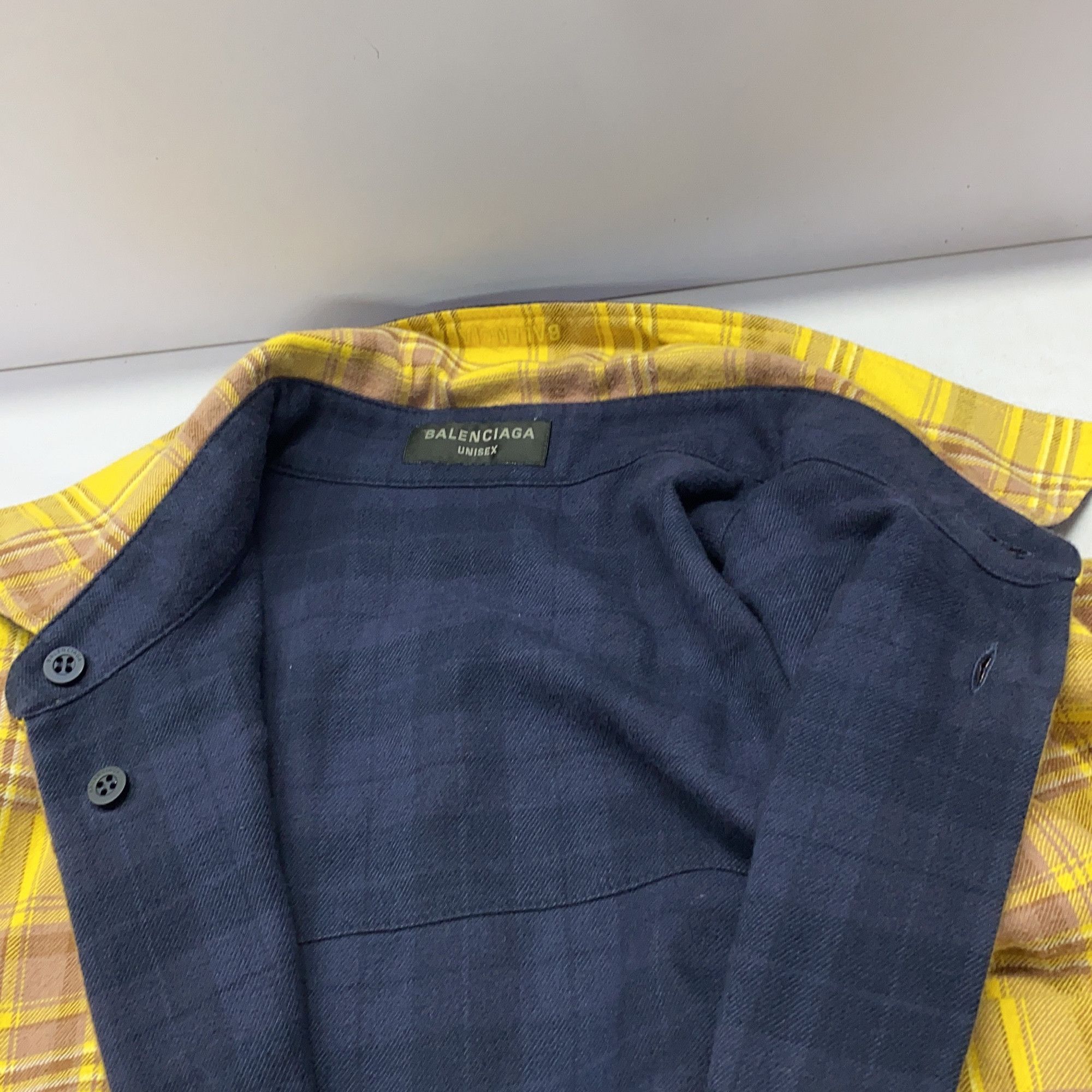 Balenciaga Balenciaga Plaid Button Up Shirt Size M Size US M / EU 48-50 / 2 - 6 Thumbnail