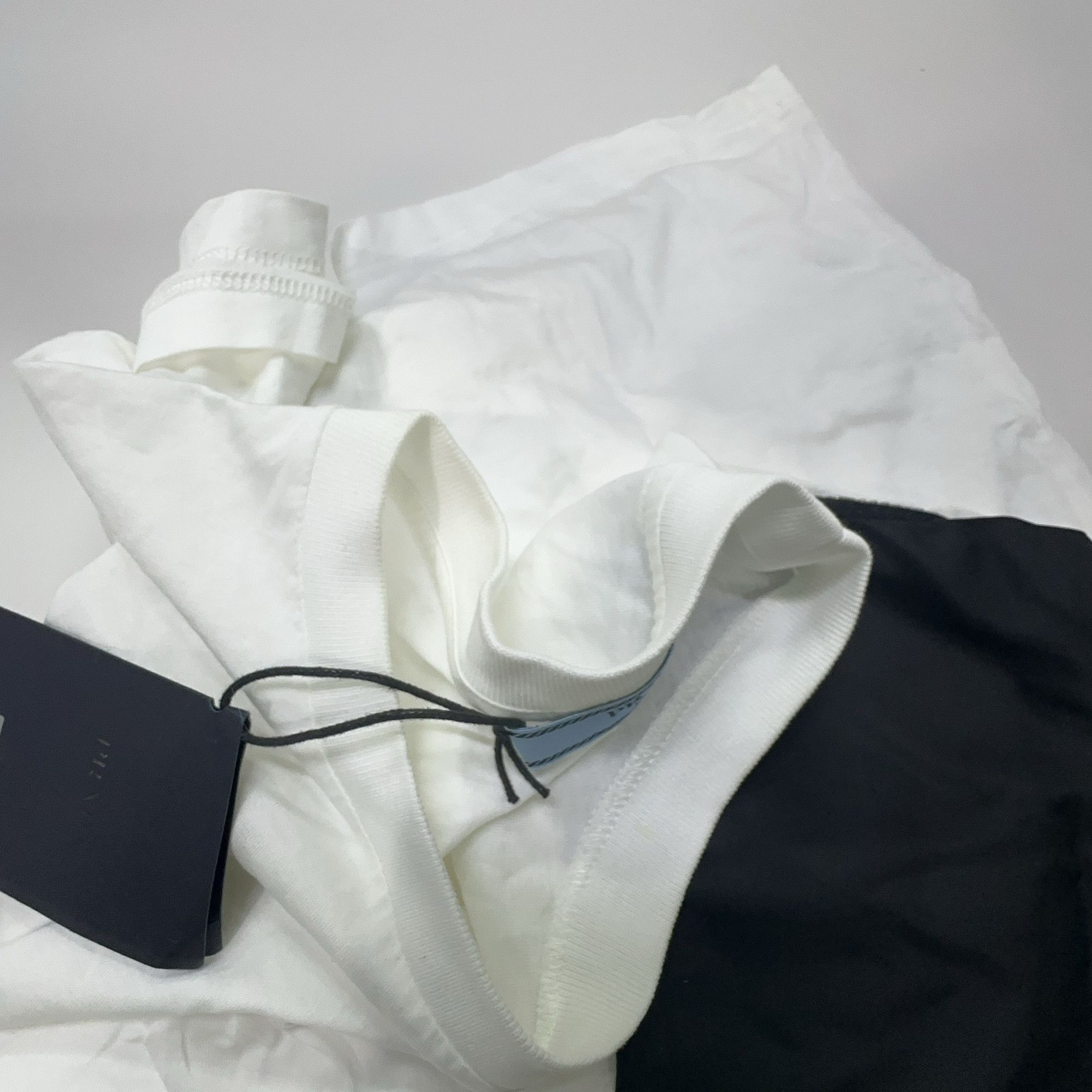 Prada Prada Nylon Pocket T-Shirt Size M Size US M / EU 48-50 / 2 - 7 Thumbnail