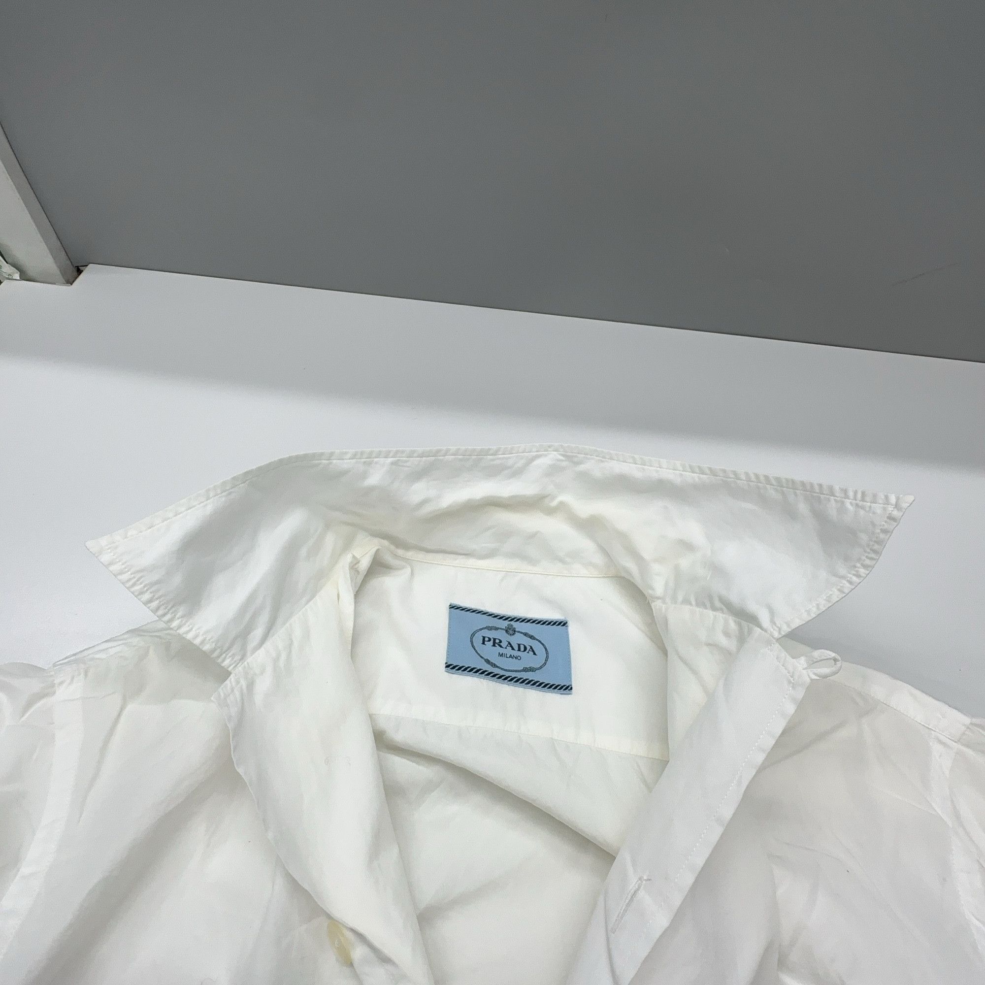 Prada Prada Logo Patch Button Up Shirt Size S Size US S / EU 44-46 / 1 - 6 Thumbnail