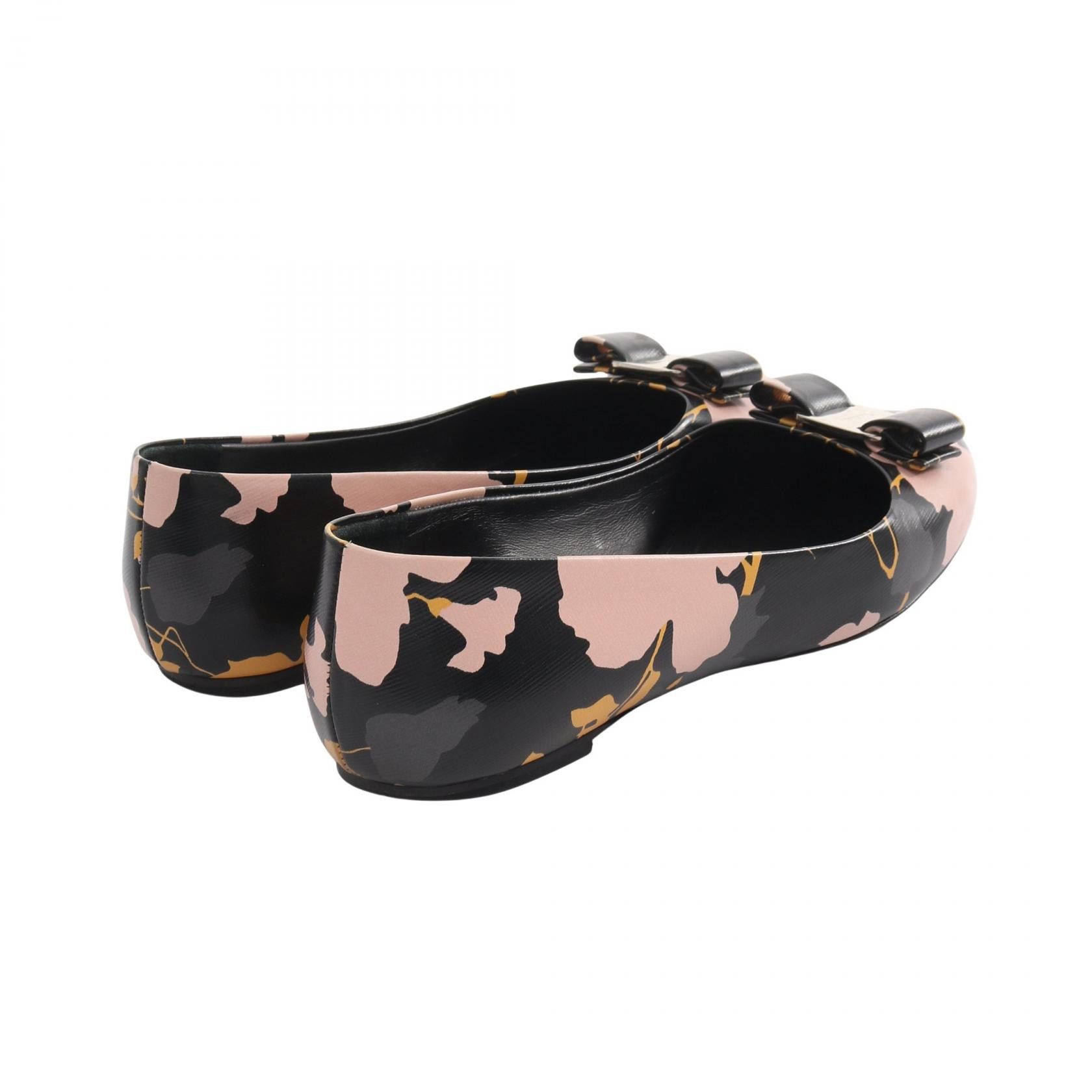 Salvatore Ferragamo Salvatore Ferragamo Salvatore Ferragamo Vara flat pumps Leather Shoes DUTY FREE for USA Size ONE SIZE - 2 Thumbnail