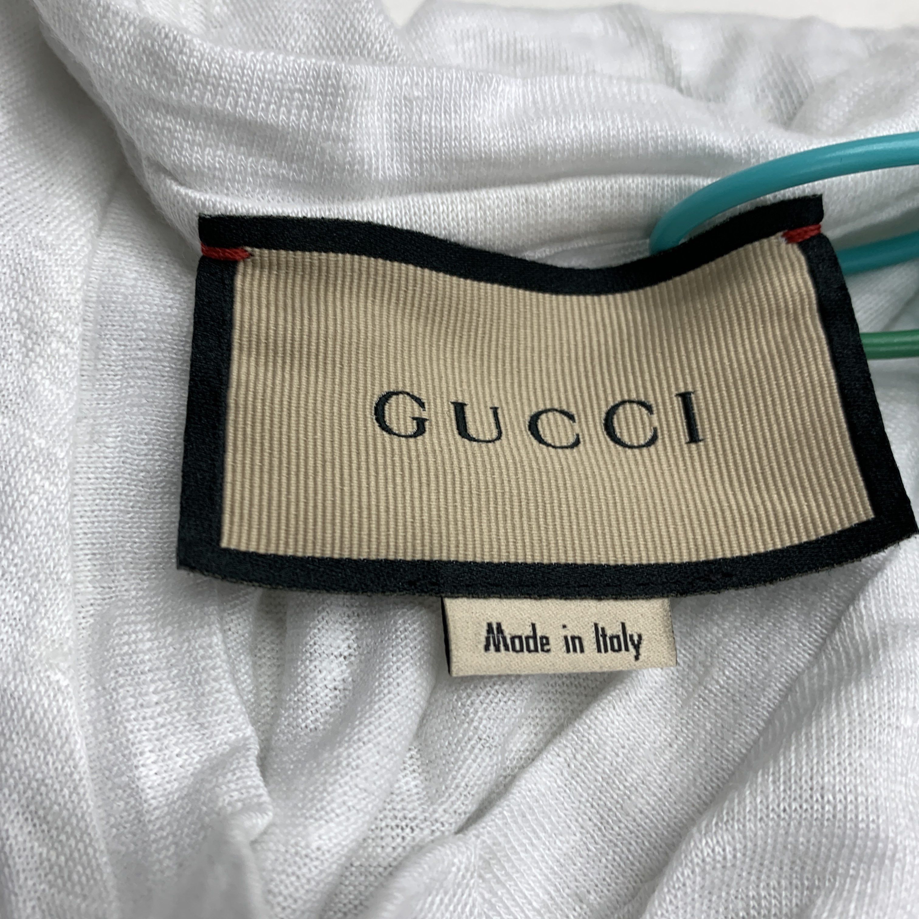 Gucci Gucci V-Neck T-Shirt Size L Size US L / EU 52-54 / 3 - 2 Thumbnail