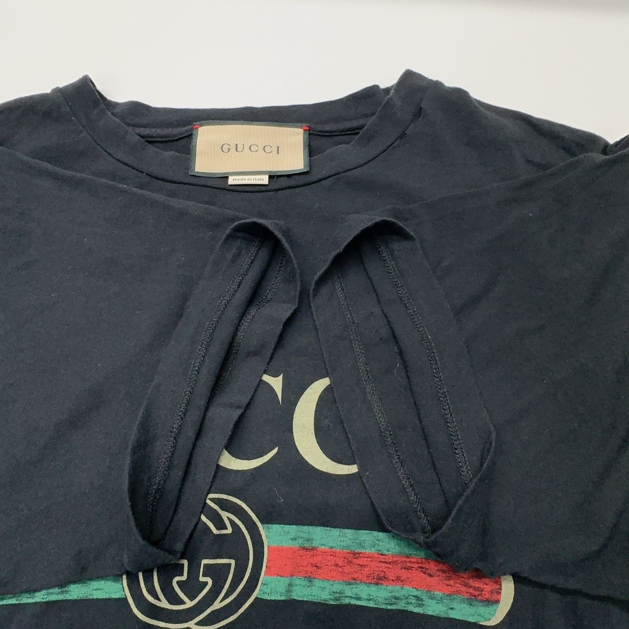 Gucci Gucci Logo Flower Embroidered T-Shirt Size S Size US S / EU 44-46 / 1 - 10 Thumbnail