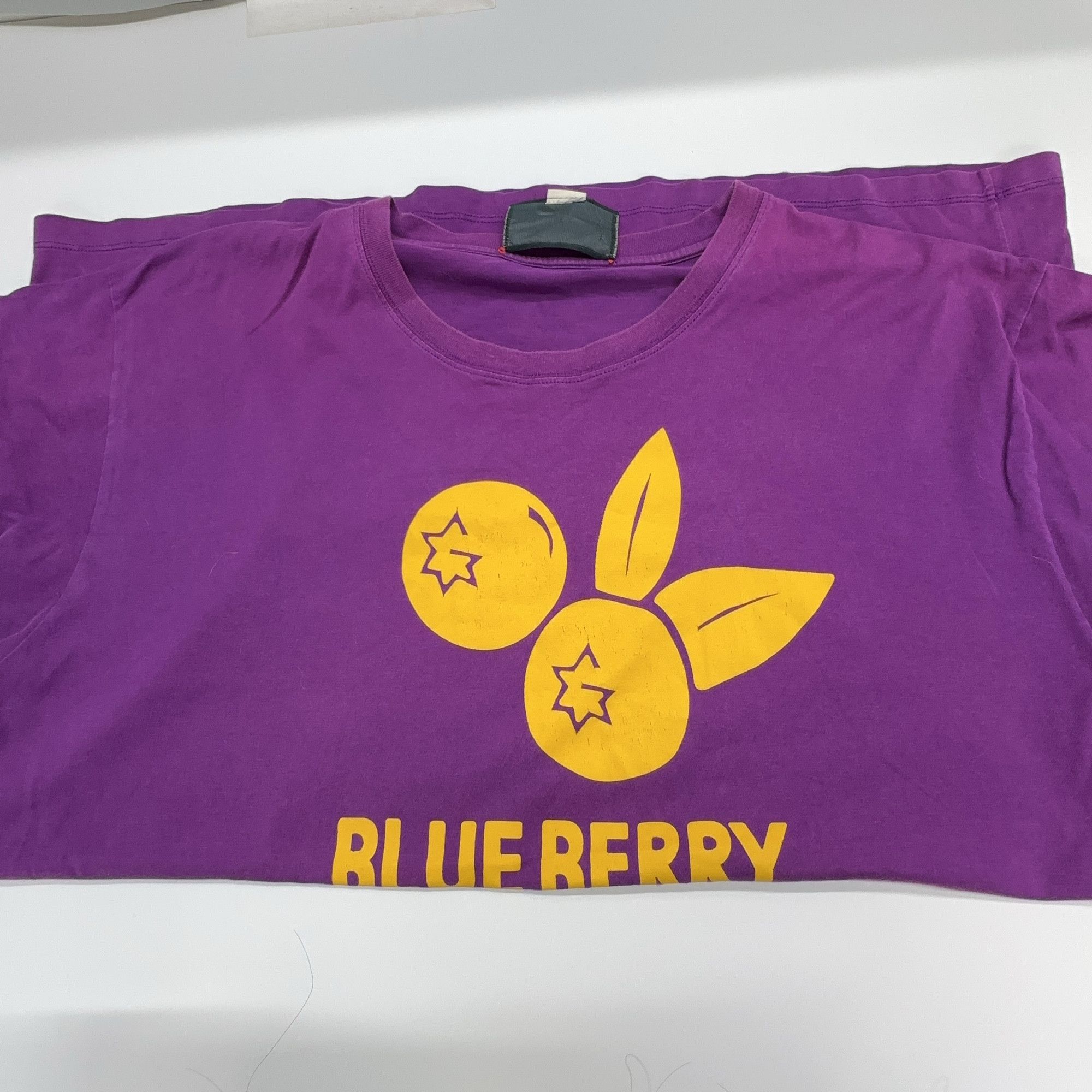 Gucci Gucci Blueberry Logo T-Shirt Size L Size US L / EU 52-54 / 3 - 7 Thumbnail