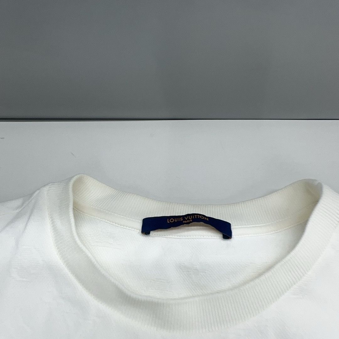Louis Vuitton Louis Vuitton Monogram Pocket T-Shirt Size S Size US S / EU 44-46 / 1 - 4 Thumbnail