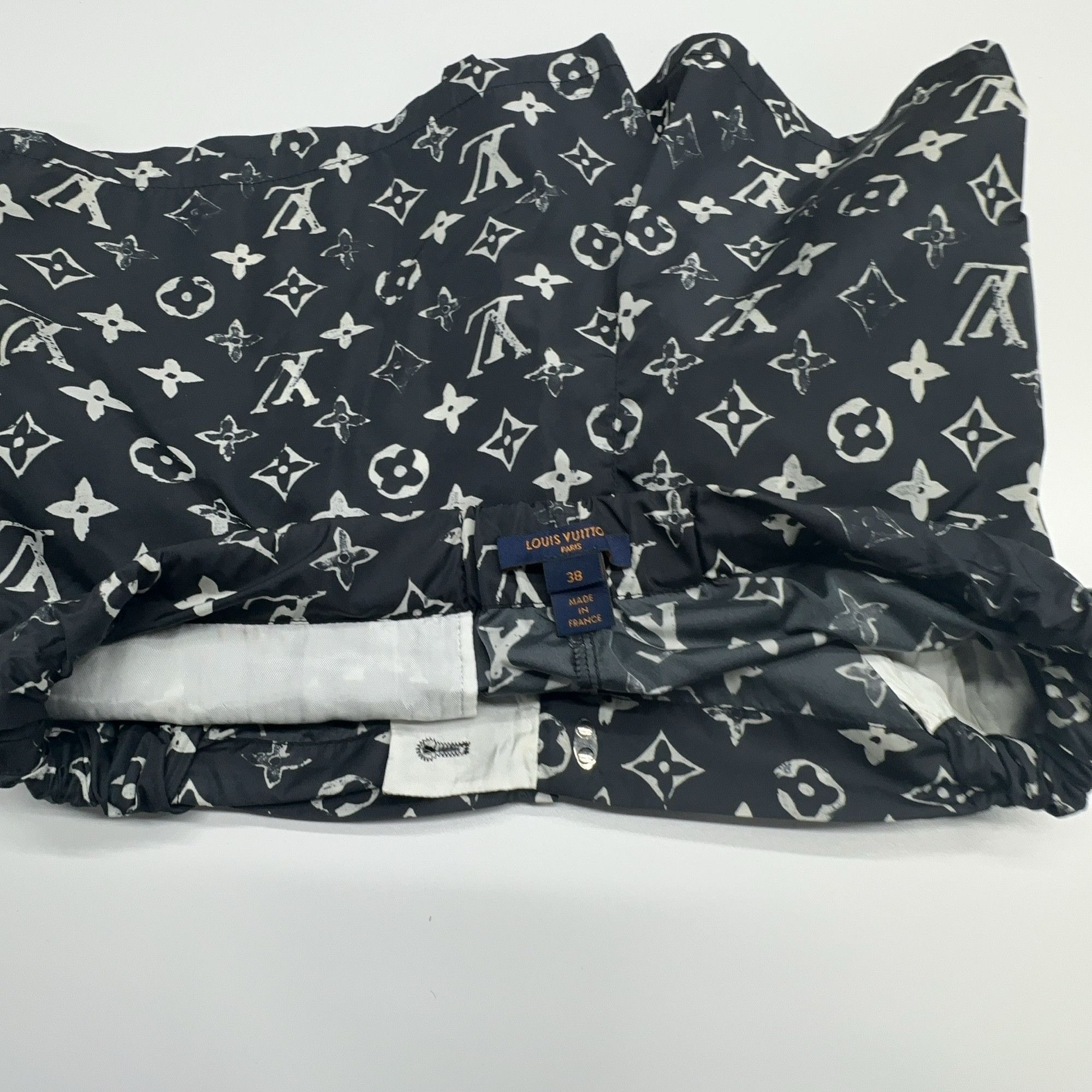 Louis Vuitton Louis Vuitton Monogram Print Shorts Size 38 Size 27" / US 4 / IT 40 - 5 Thumbnail