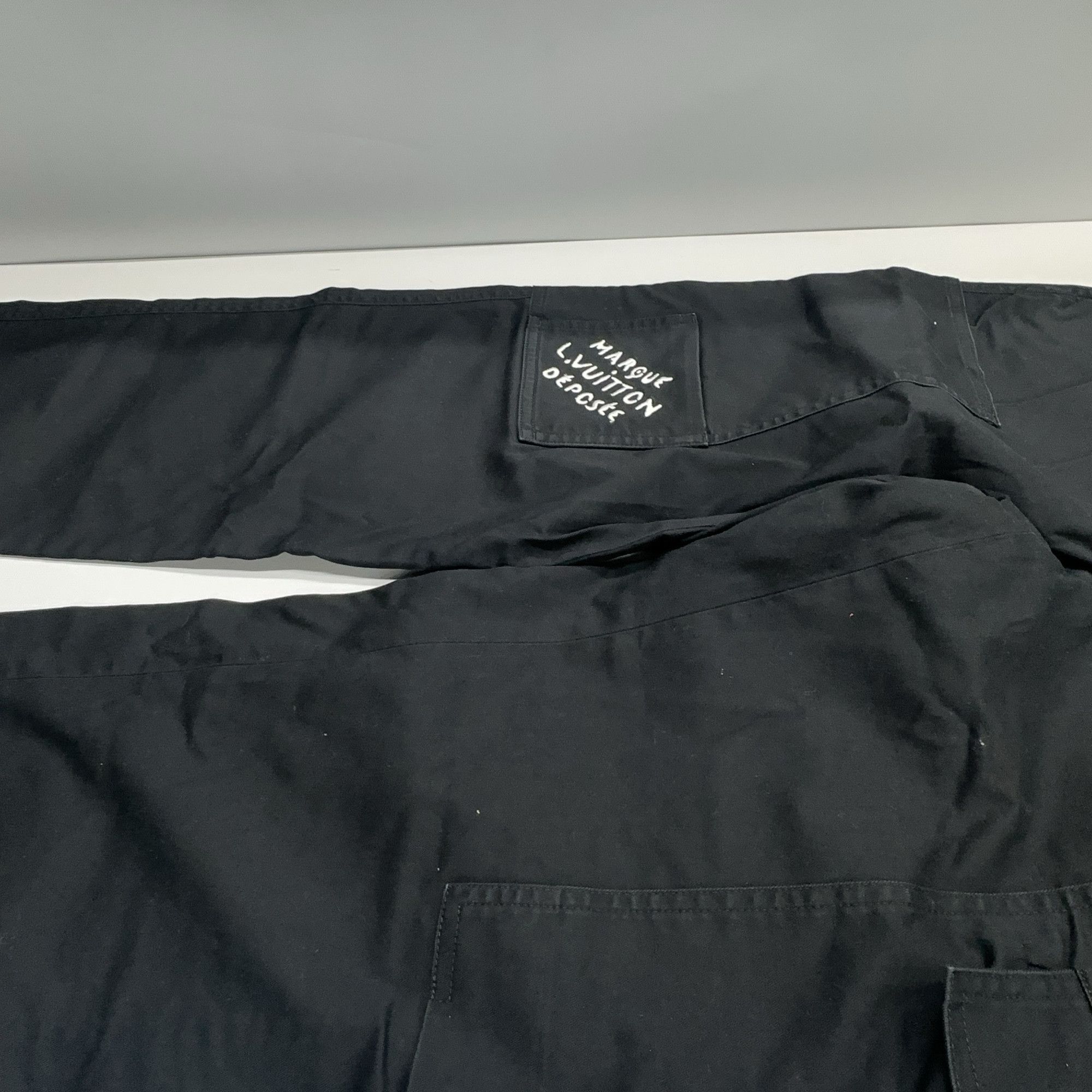 Louis Vuitton Louis Vuitton Logo Print Cargo Pants Size 30 Size US 30 / EU 46 - 9 Thumbnail