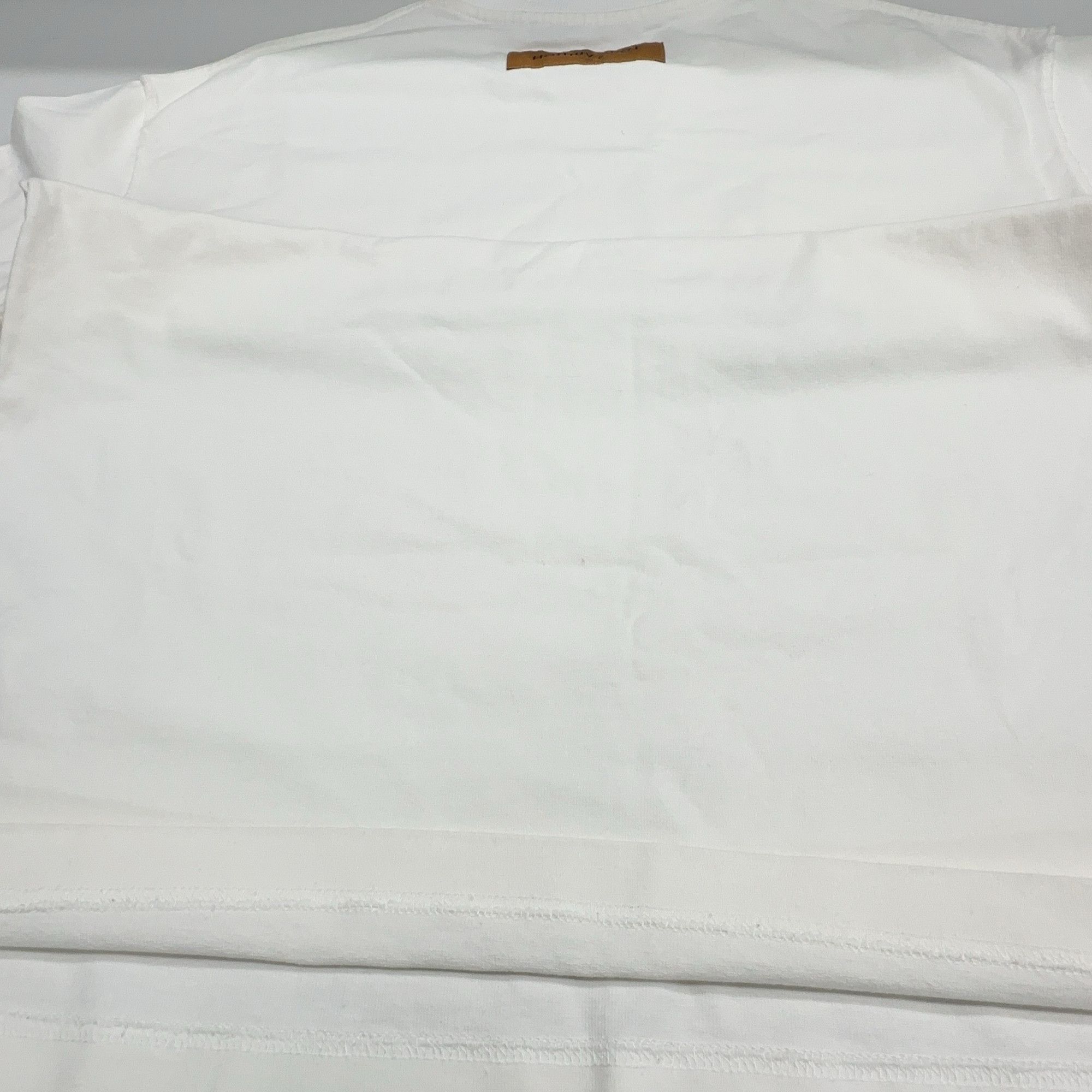 Louis Vuitton Louis Vuitton Rainbow Graphic T-Shirt Size S Size US S / EU 44-46 / 1 - 8 Thumbnail