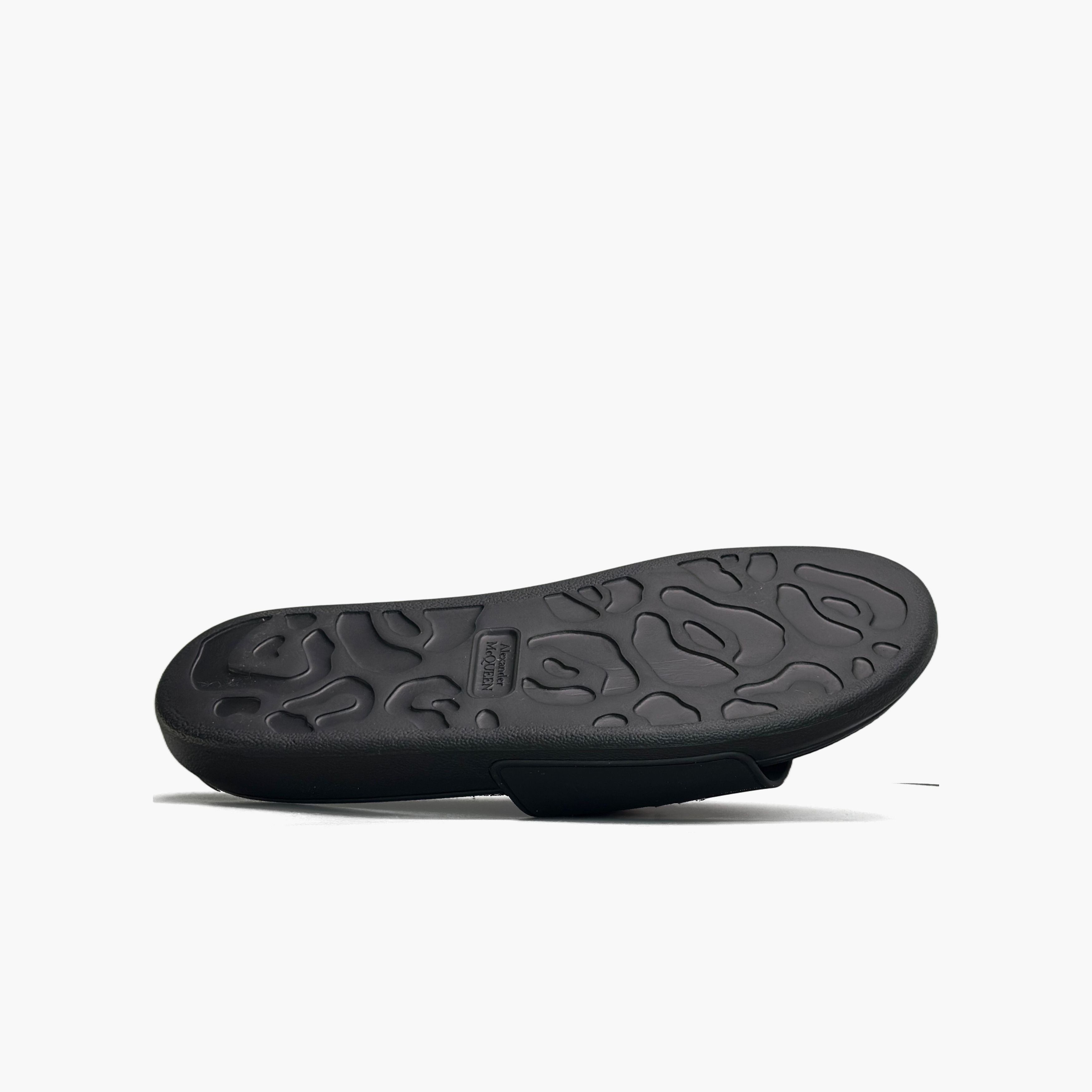Alexander McQueen Alexander McQueen Heart Print Rubber Slides US 7 Size US 7 / EU 40 - 7 Thumbnail