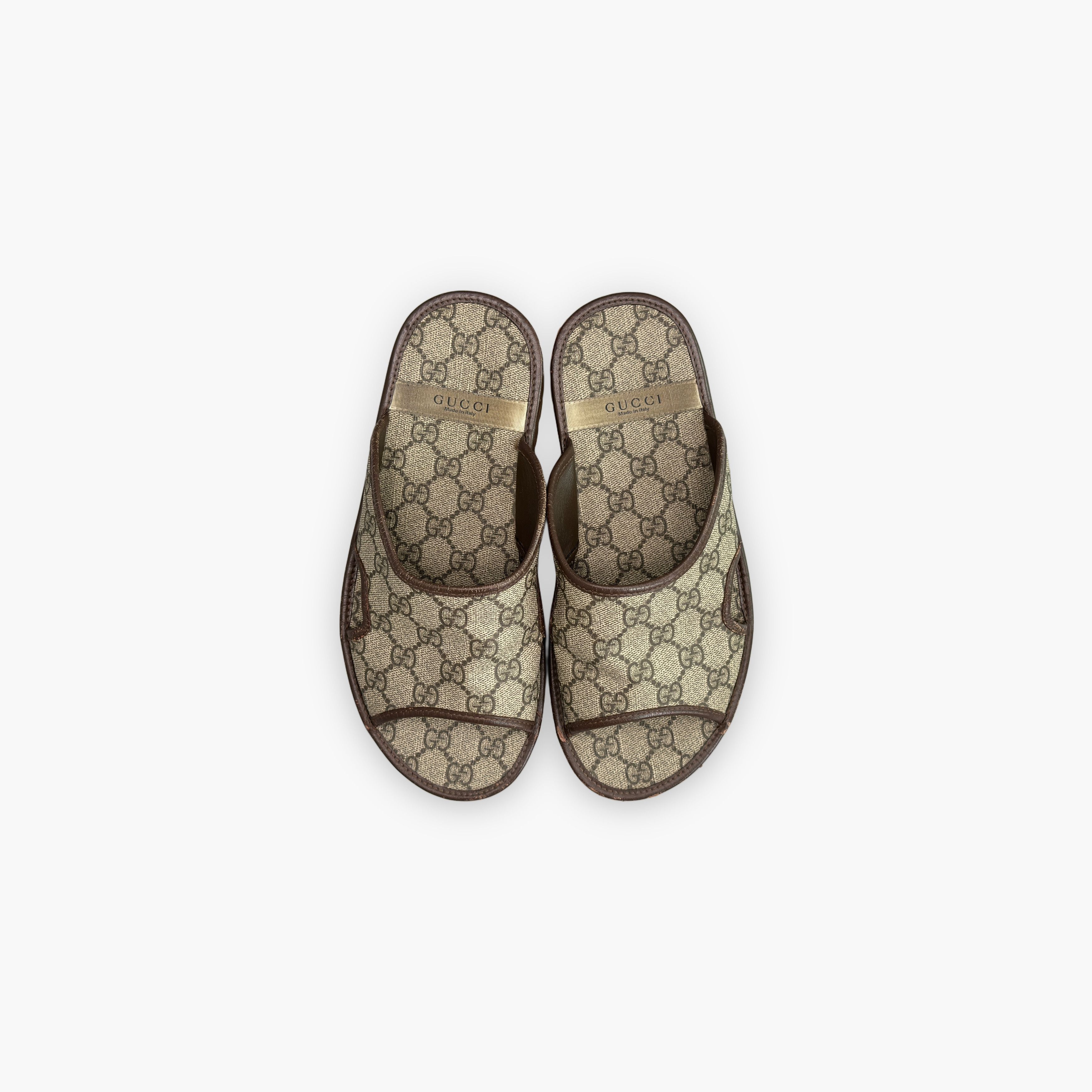 Gucci Gucci GG Supreme Canvas Slides Size 7 Size US 7 / EU 40 - 9 Thumbnail