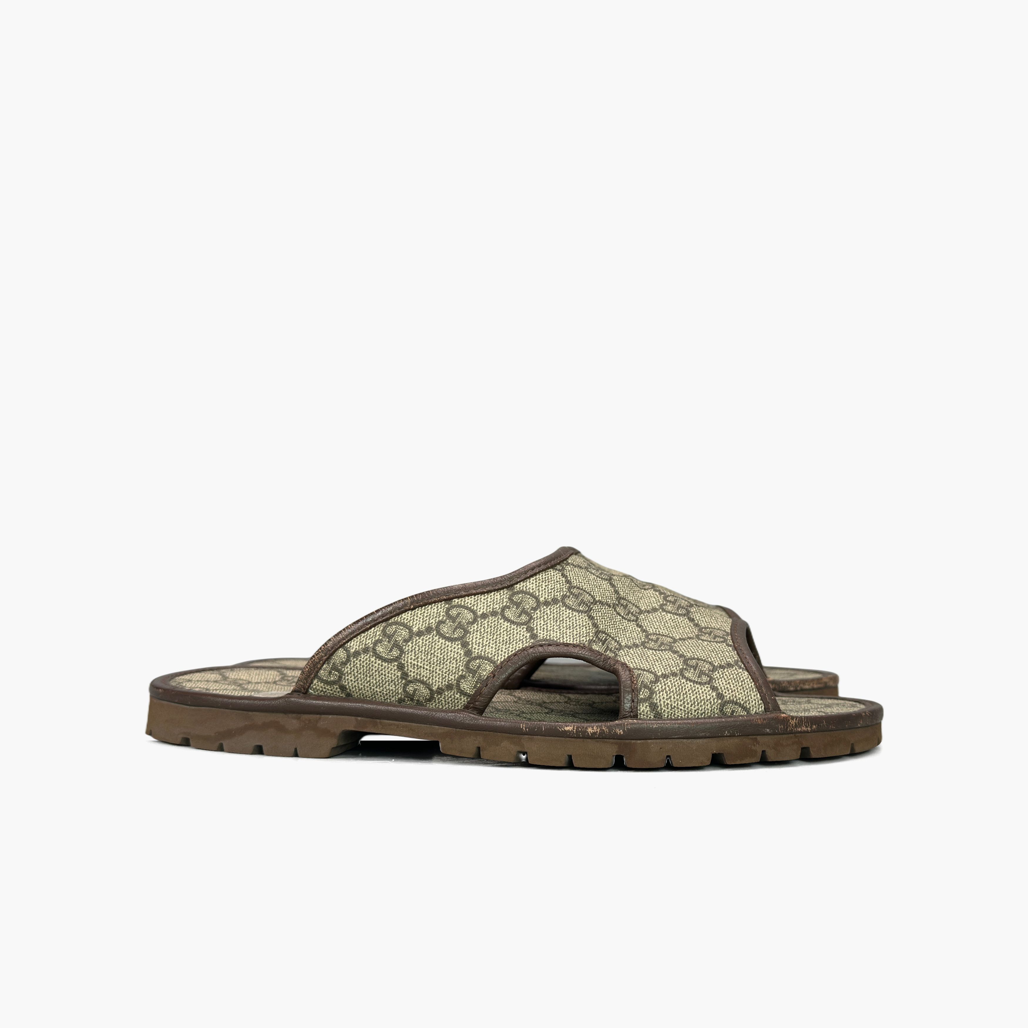 Gucci Gucci GG Supreme Canvas Slides Size 7 Size US 7 / EU 40 - 4 Thumbnail