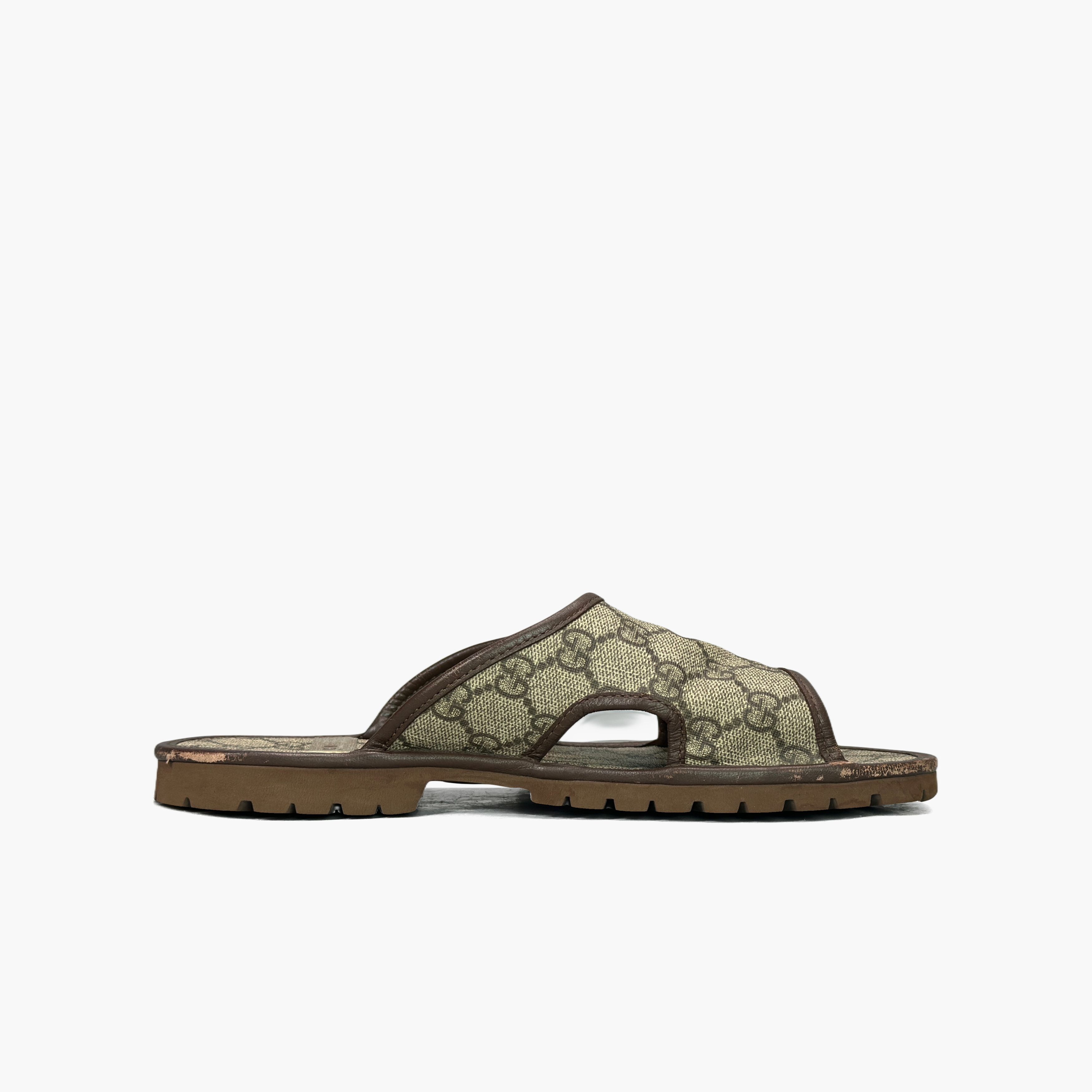 Gucci Gucci GG Supreme Canvas Slides Size 7 Size US 7 / EU 40 - 2 Thumbnail