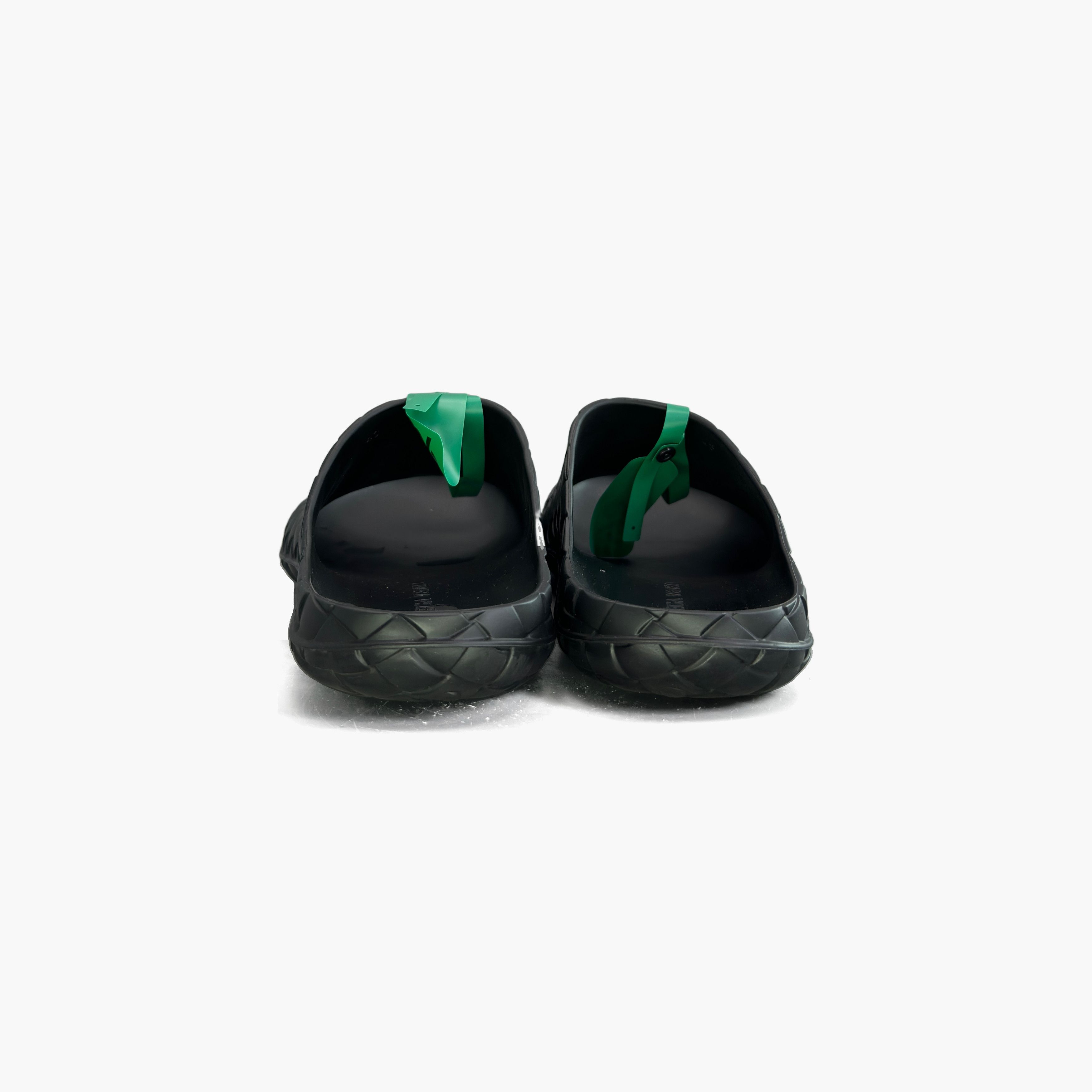Bottega Veneta Bottega Veneta Intrecciato Rubber Slides Size 43 Size US 10 / EU 43 - 6 Thumbnail