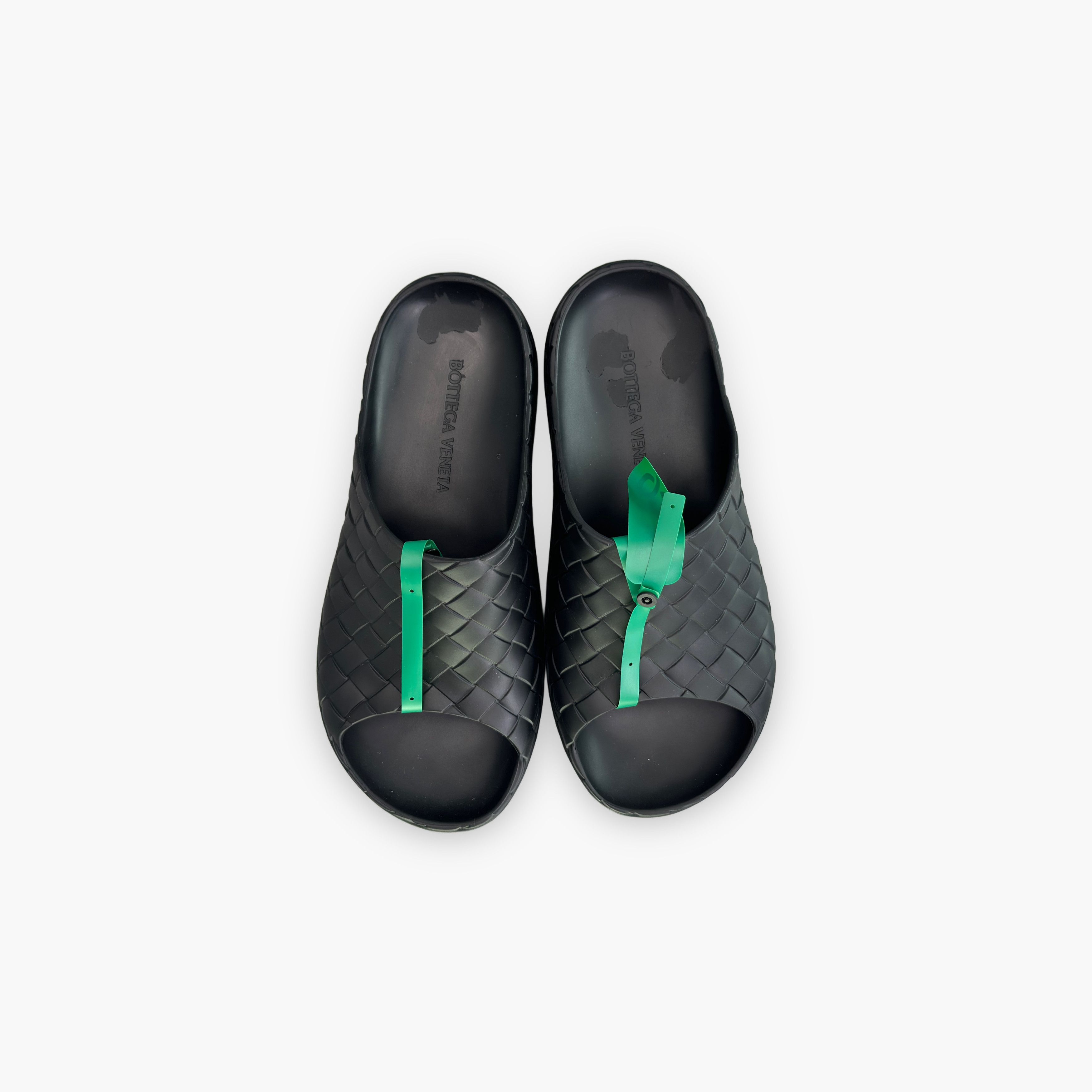 Bottega Veneta Bottega Veneta Intrecciato Rubber Slides Size 43 Size US 10 / EU 43 - 9 Thumbnail