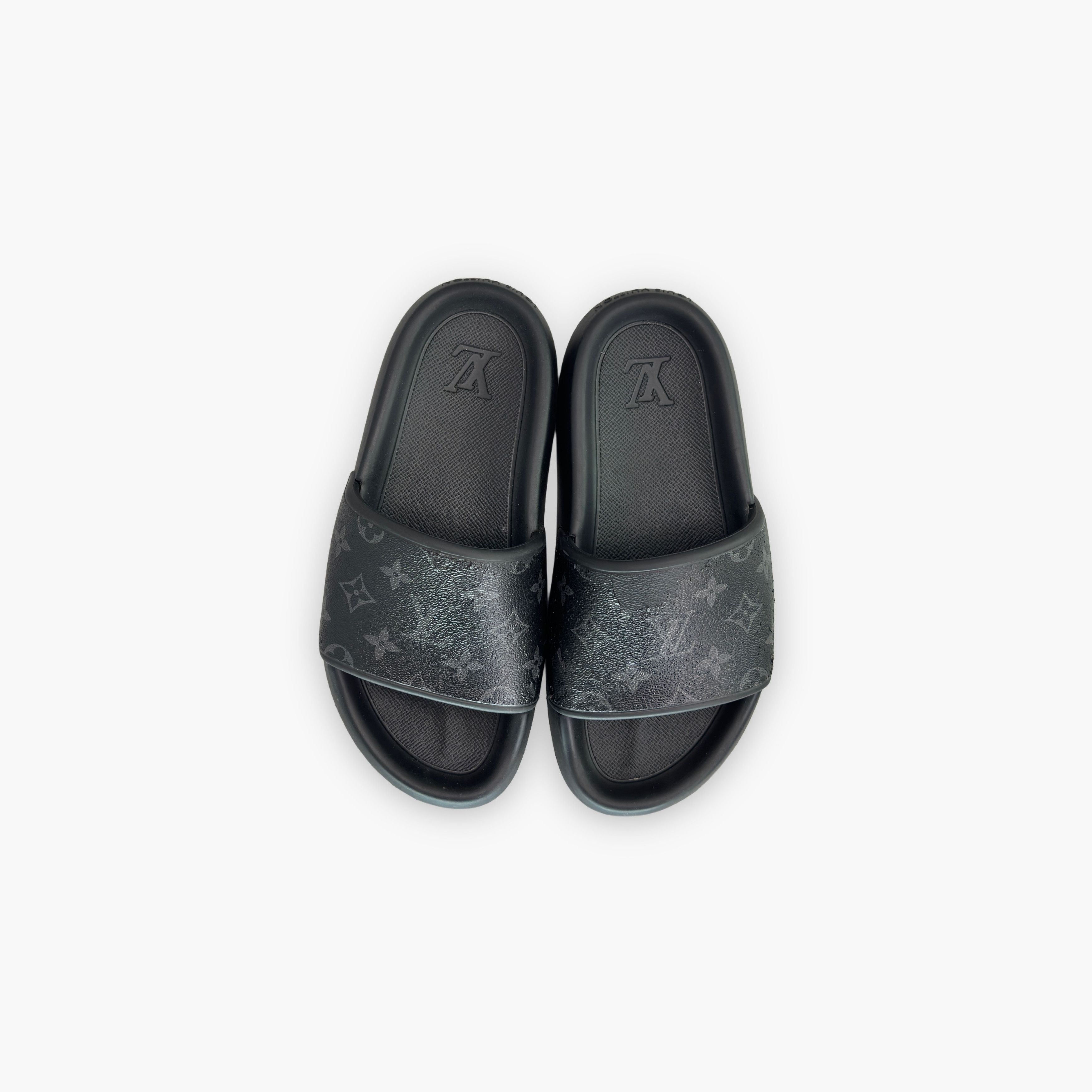 Louis Vuitton Louis Vuitton Monogram Eclipse Waterfront Slides Size 6 Size US 6 / EU 39 - 9 Thumbnail