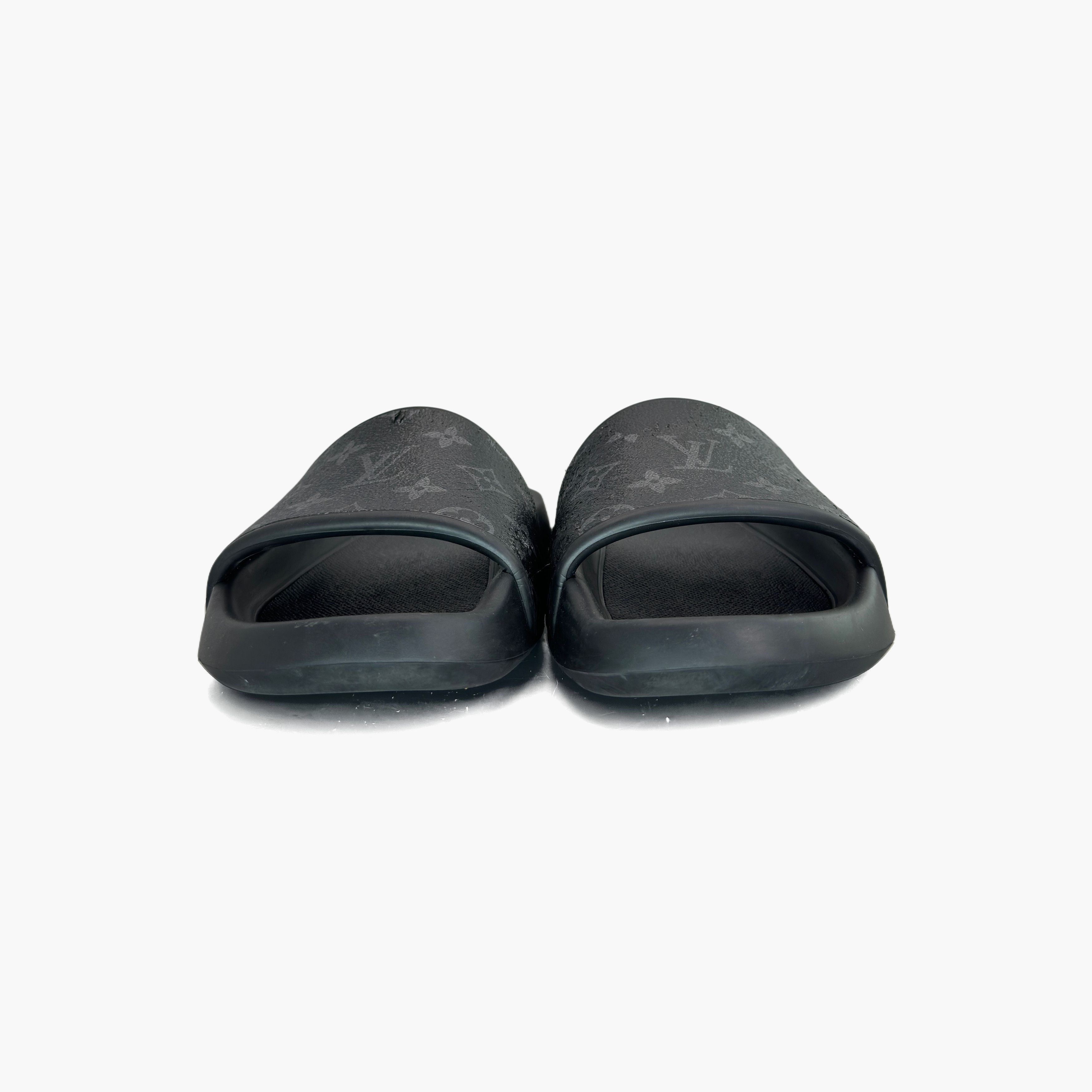 Louis Vuitton Louis Vuitton Monogram Eclipse Waterfront Slides Size 6 Size US 6 / EU 39 - 5 Thumbnail