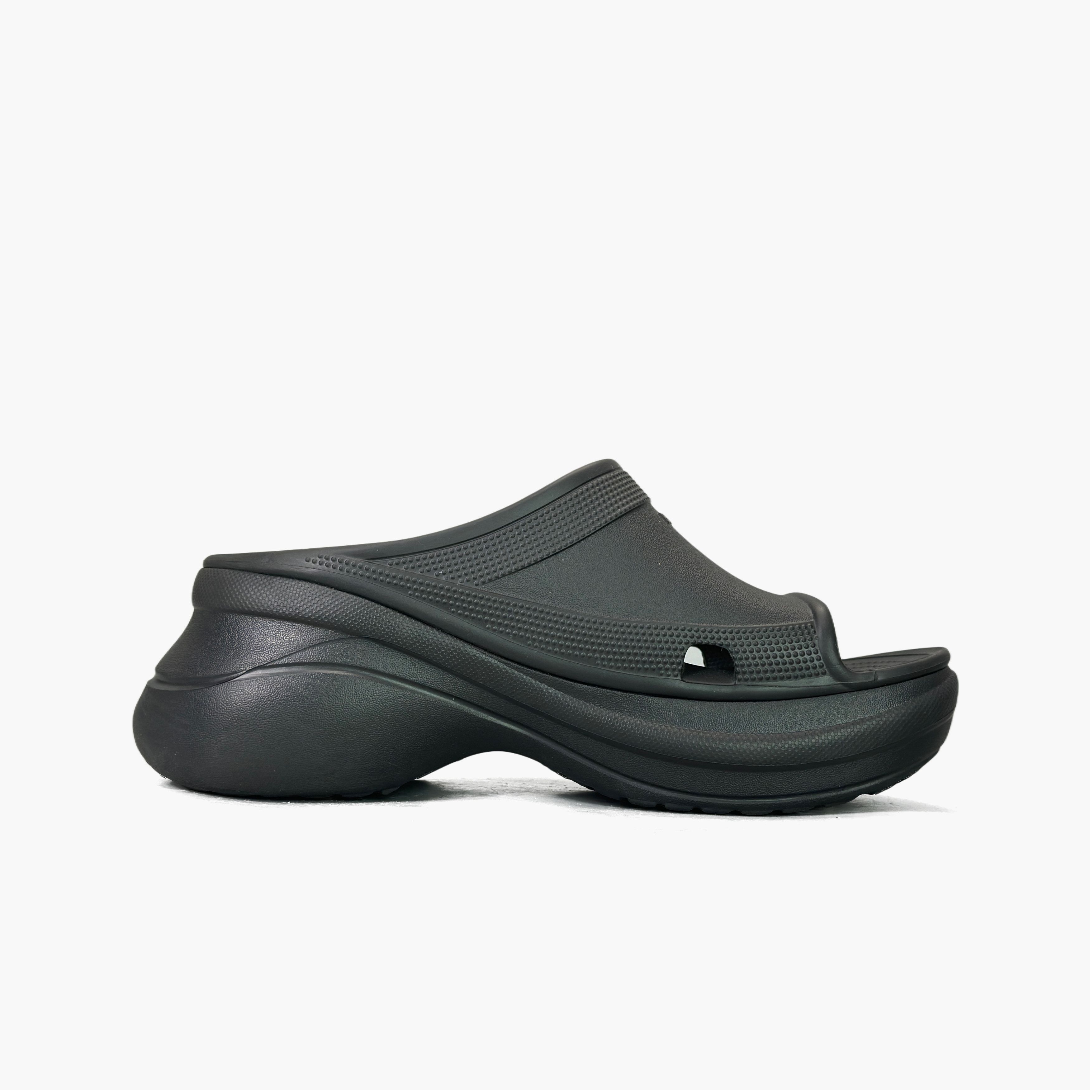Balenciaga Balenciaga x Crocs Pool Slides Size 9 Size US 9 / EU 42 - 2 Thumbnail