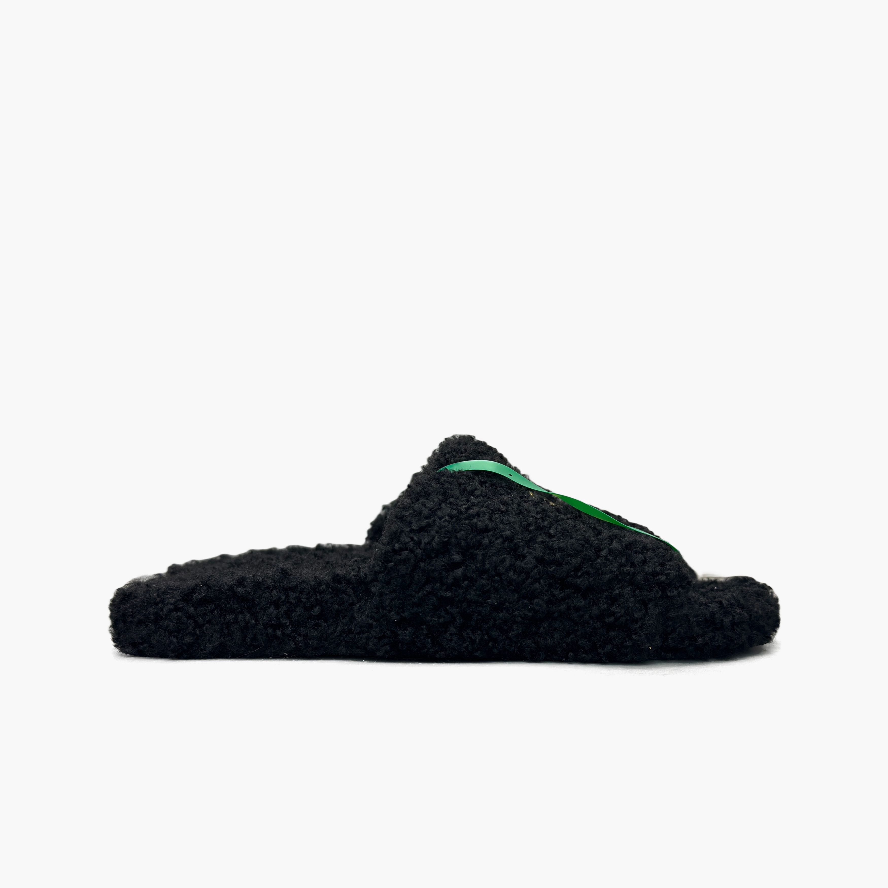 Balenciaga Balenciaga Logo Furry Slides US 9 / EU 42 Size US 9 / EU 42 - 4 Thumbnail